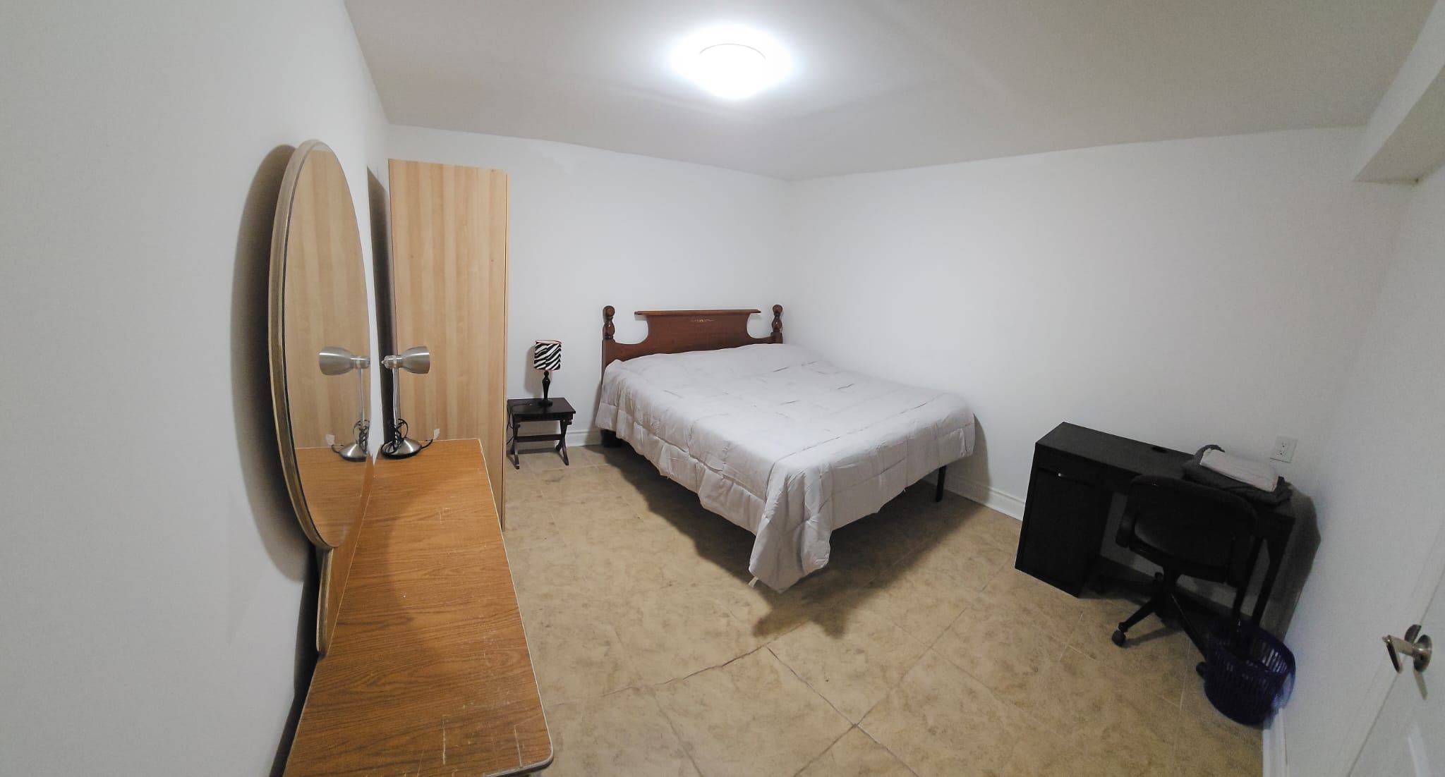 Room for Rent - photo 4
