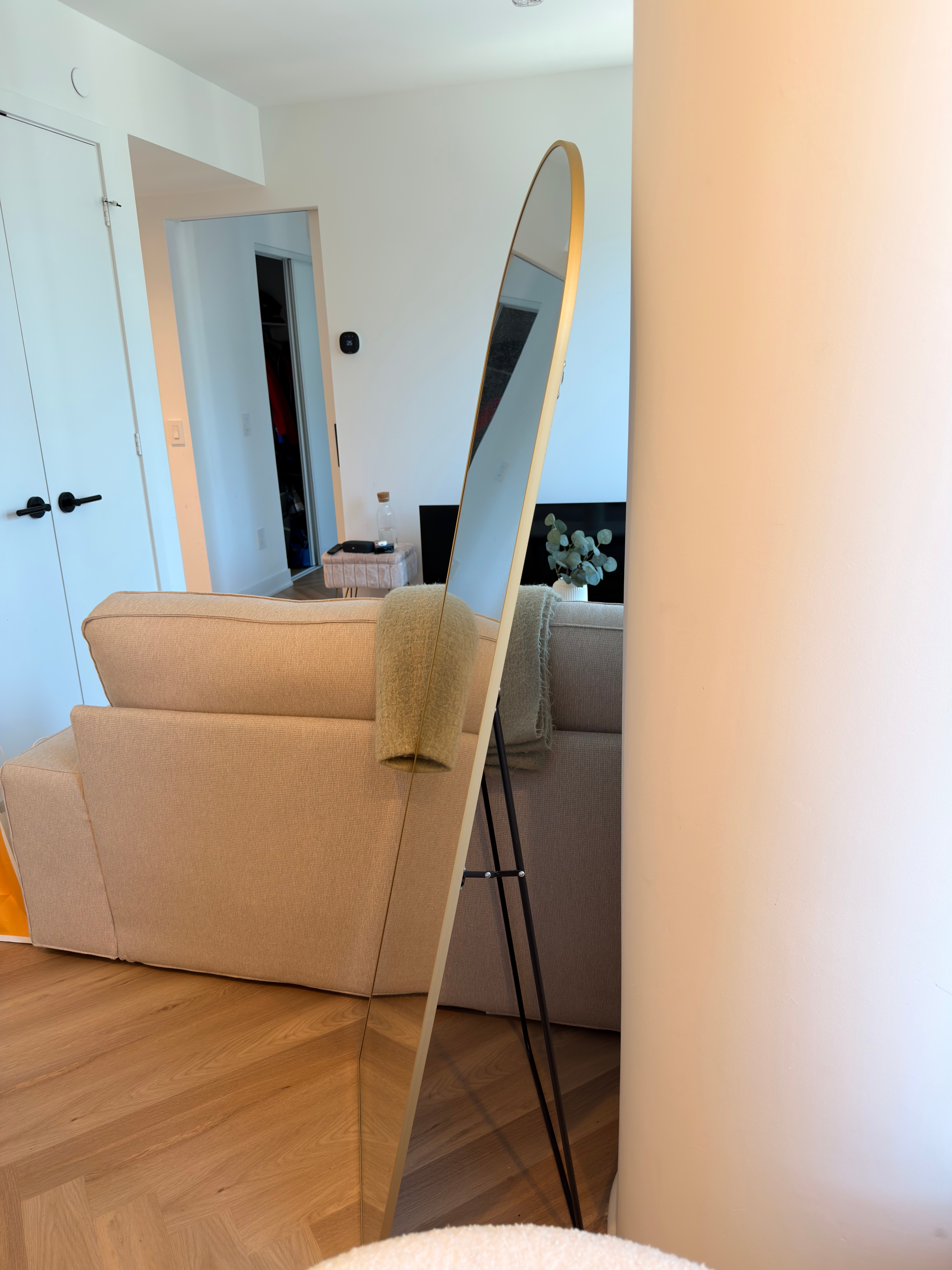 ✨ Beautiful Gold Arched Full-Length Mirror – Like New - photo 3