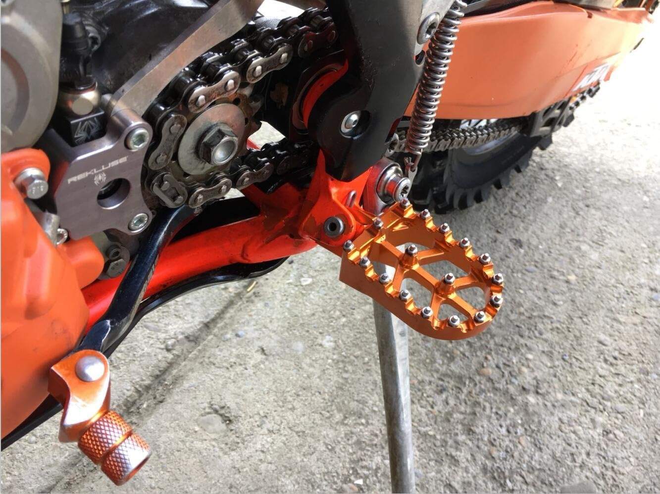 JFG RACING Dirt Bike Foot Pegs - photo 2