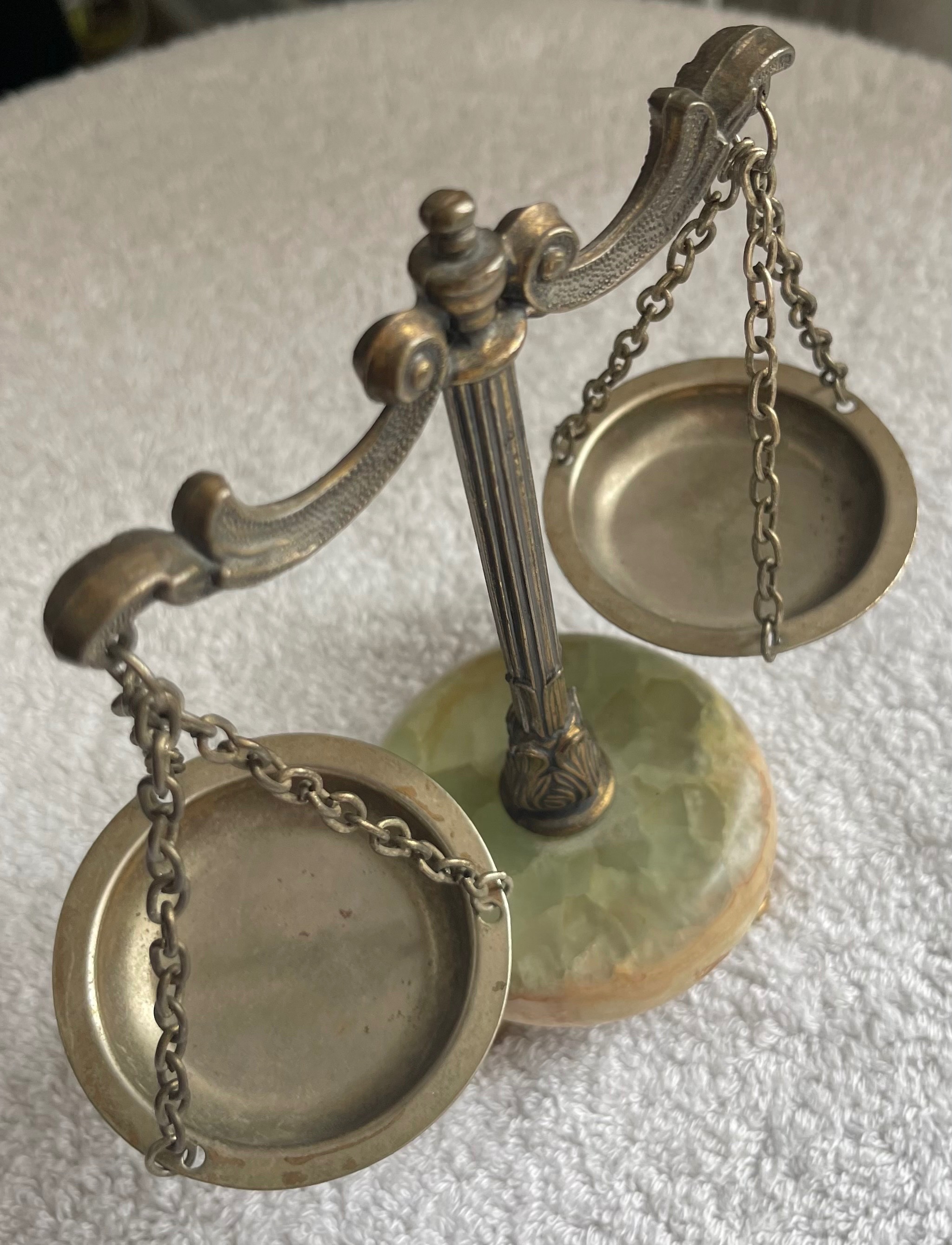 Vintage Miniature Brass & Round Green Onyx Scales of Justice - photo 3