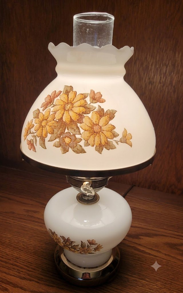 70s Milk Glass Hurricane Lamp - Yellow & Orange Daisies Working - photo 2