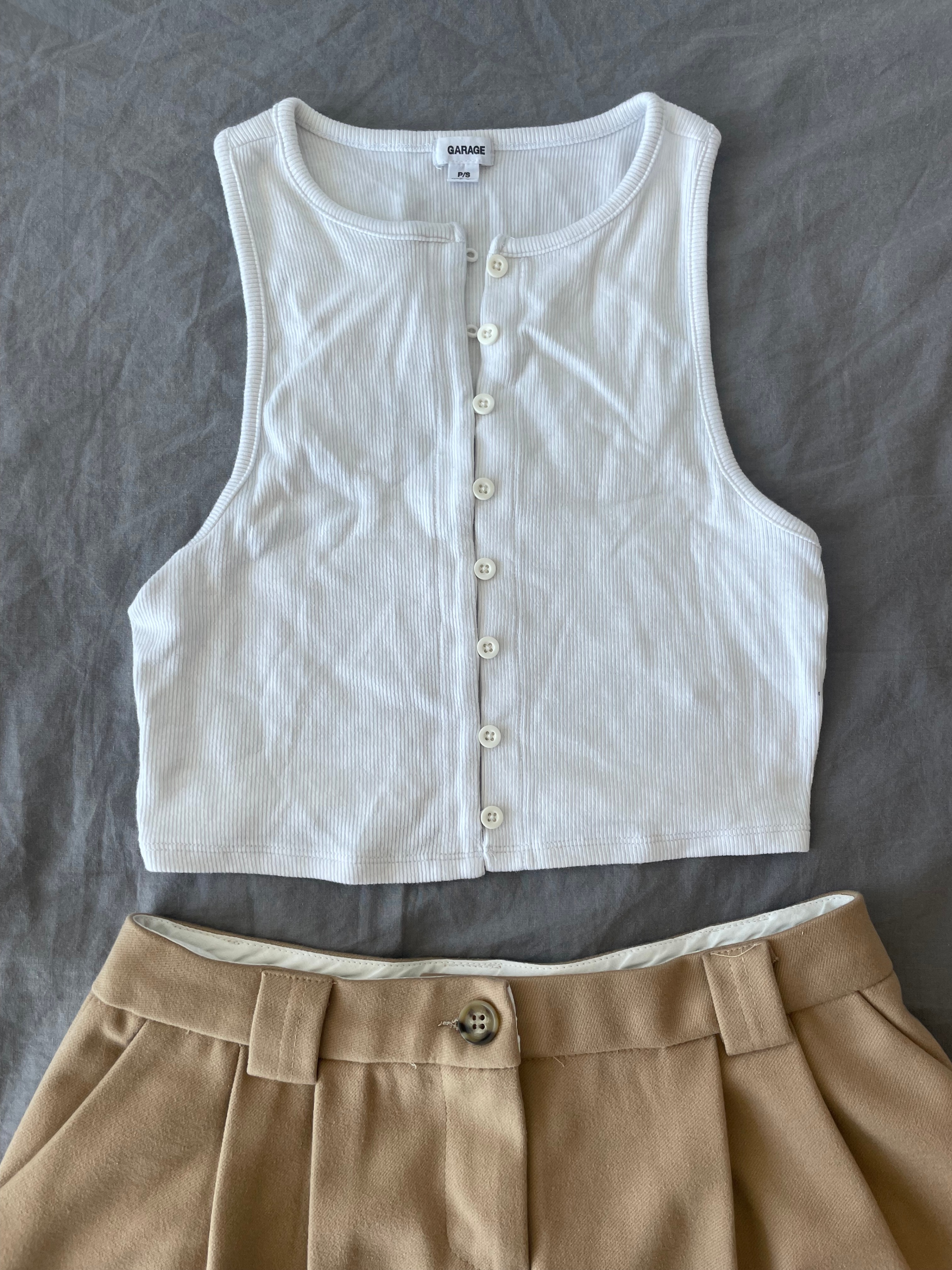 Garage White Ribbed Button-Up Tank Top P/S - photo 2
