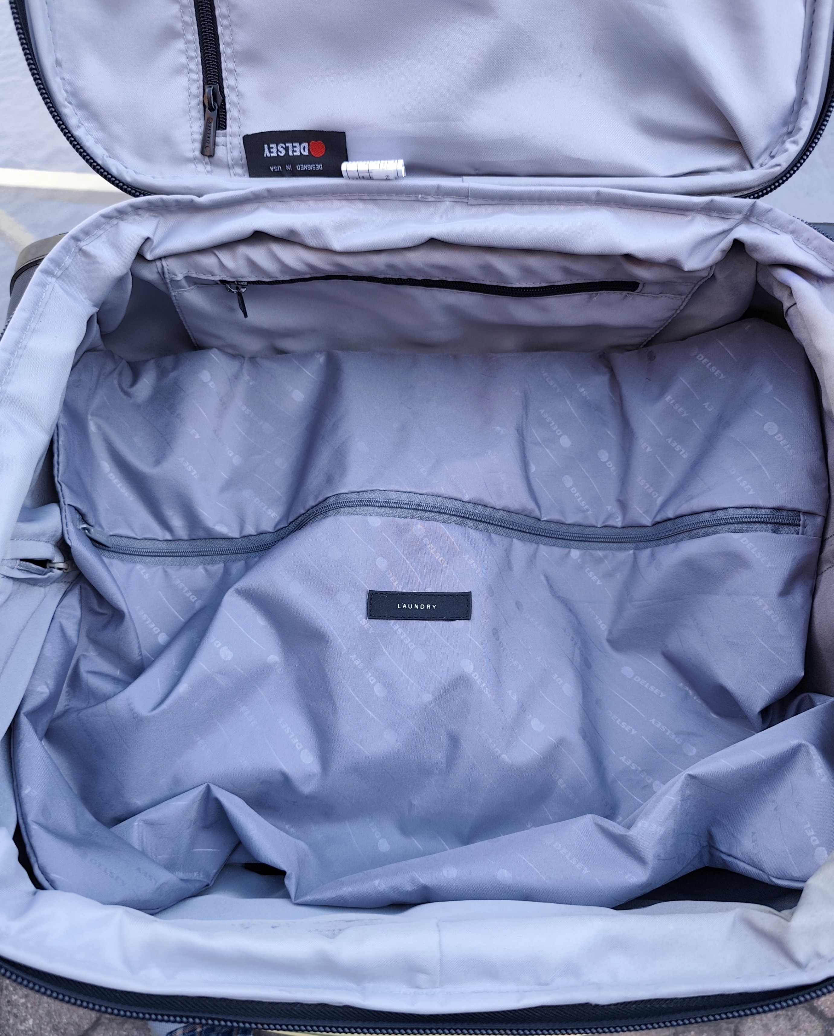 Delsey carry on luggage with telescopic pull handle - photo 3