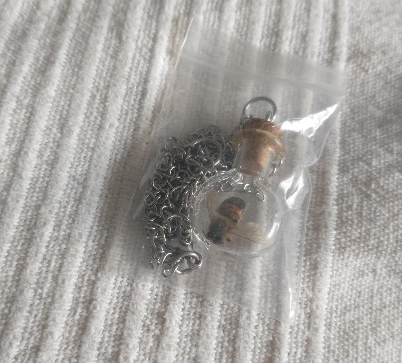 Unique Necklace with Pendant and Chain - Unworn - photo 2