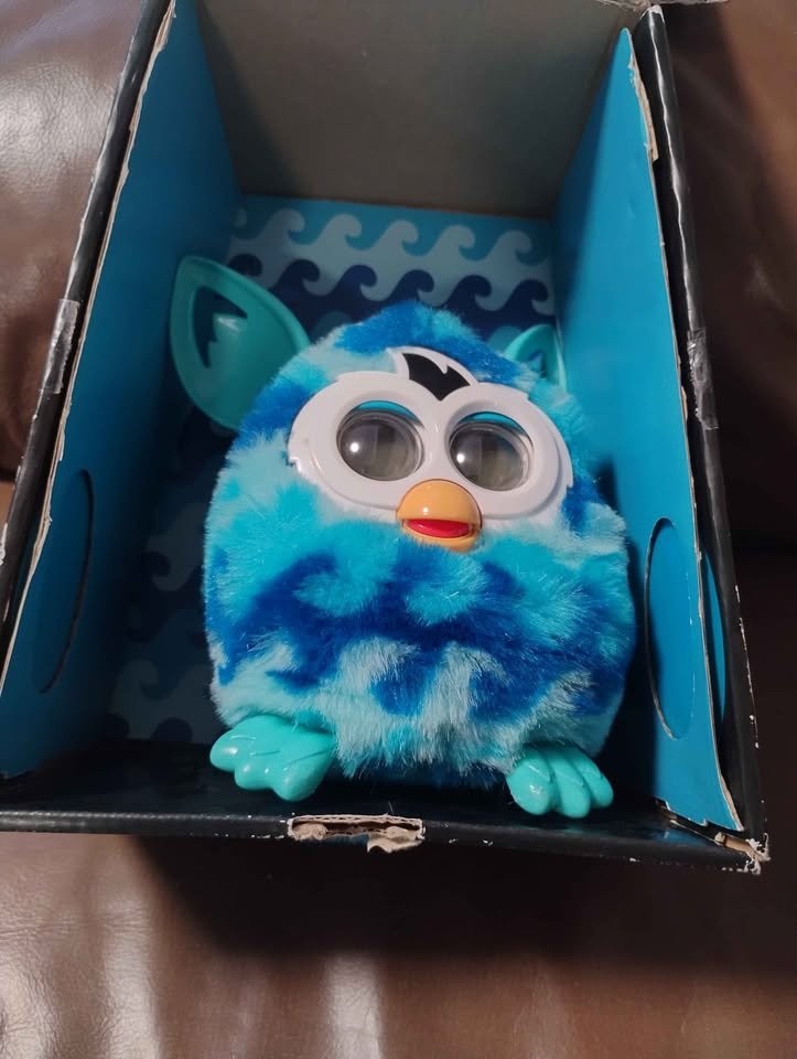2013 Hasbro Furby Boom!  Black & Blue Furby - photo 4