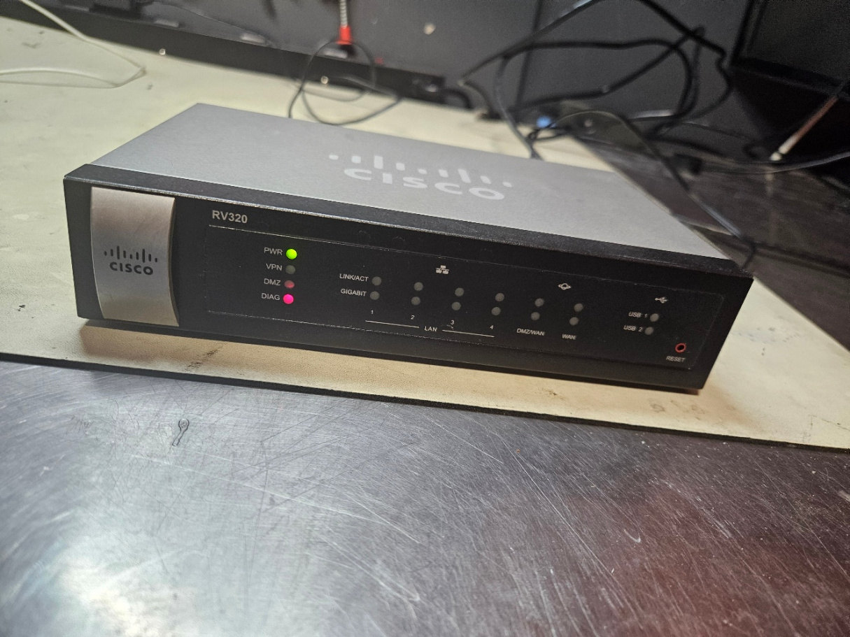 Cisco RV320 – Gigabit Dual WAN VPN Router