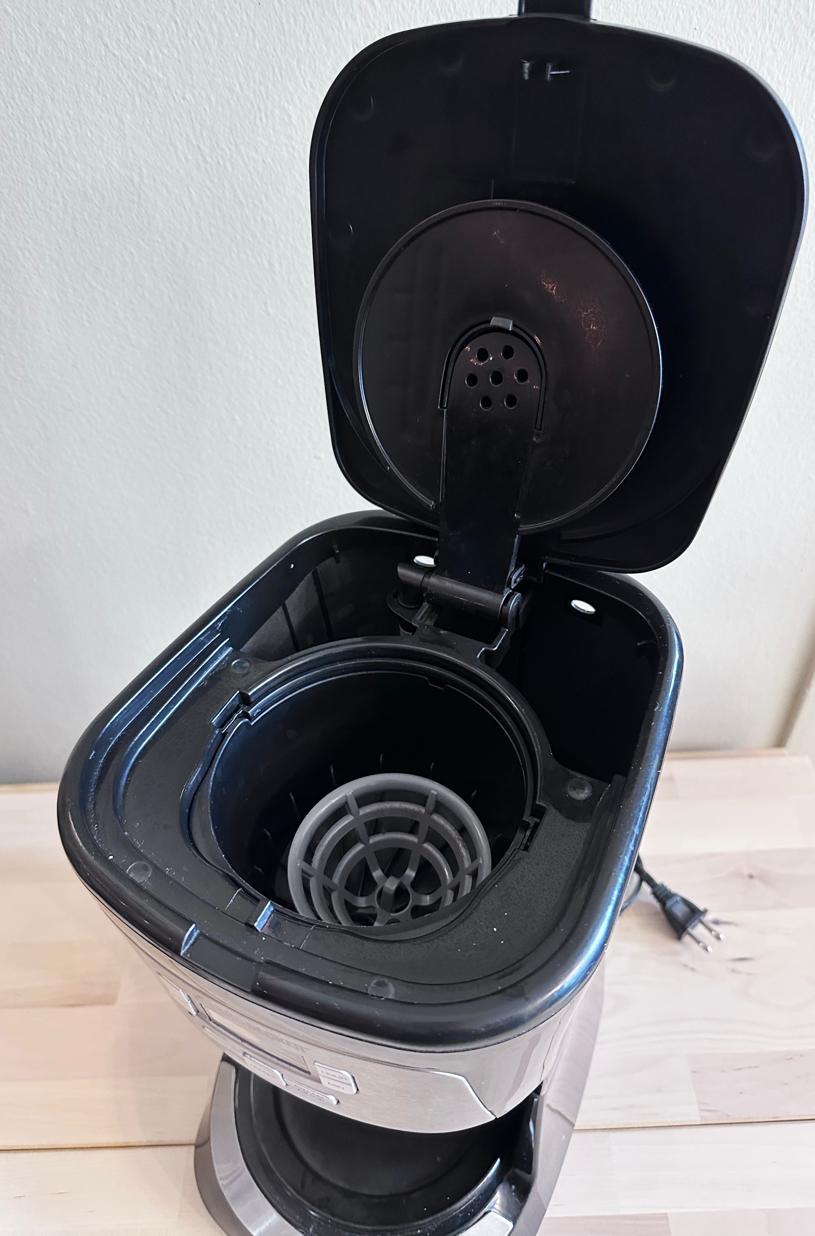 2-Cup Programmable Coffee Maker (BLACK+DECKER) - photo 3