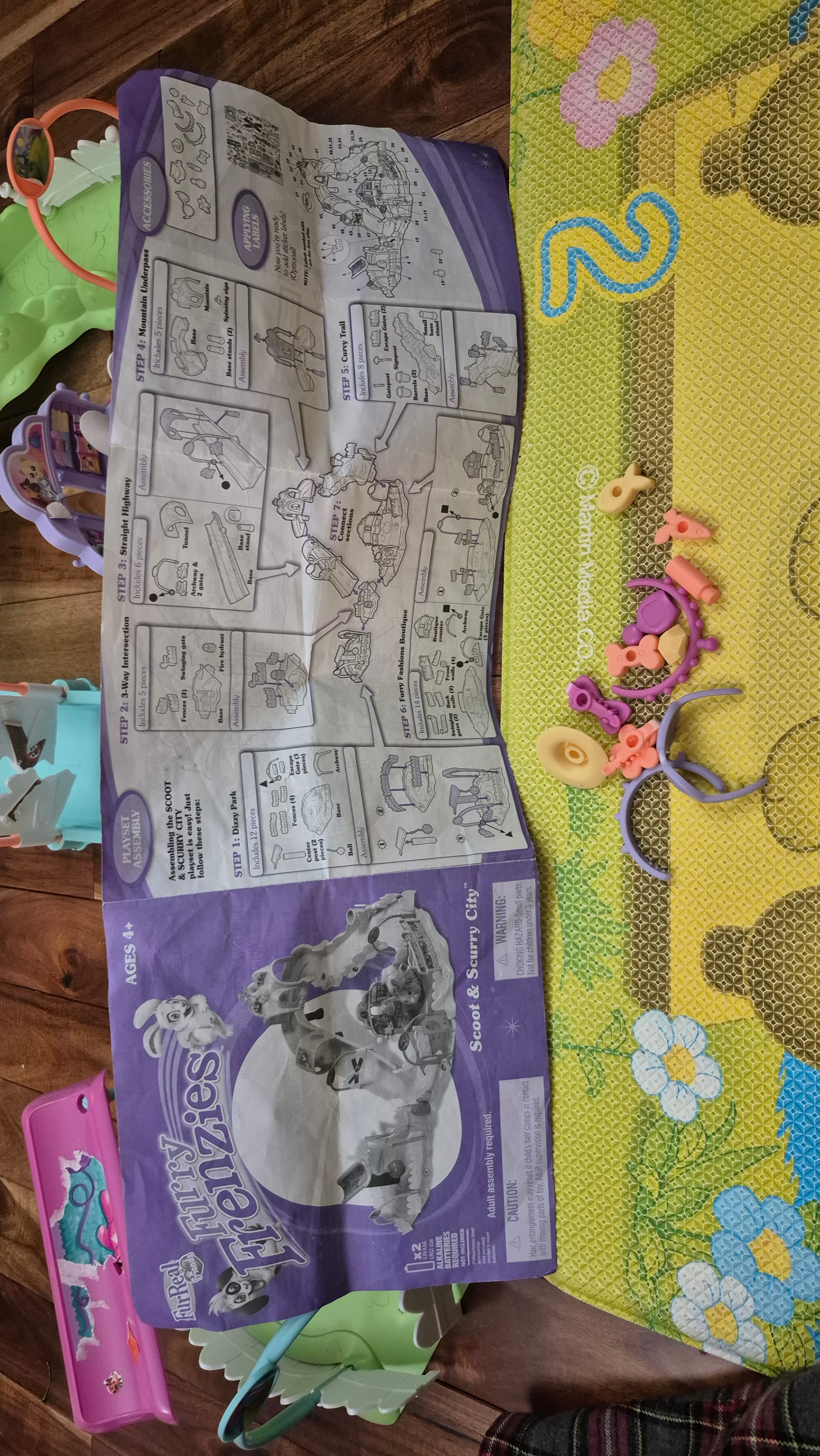 FurReal Friends Furry Frenzies Scoot & Scurry City Playset - photo 2