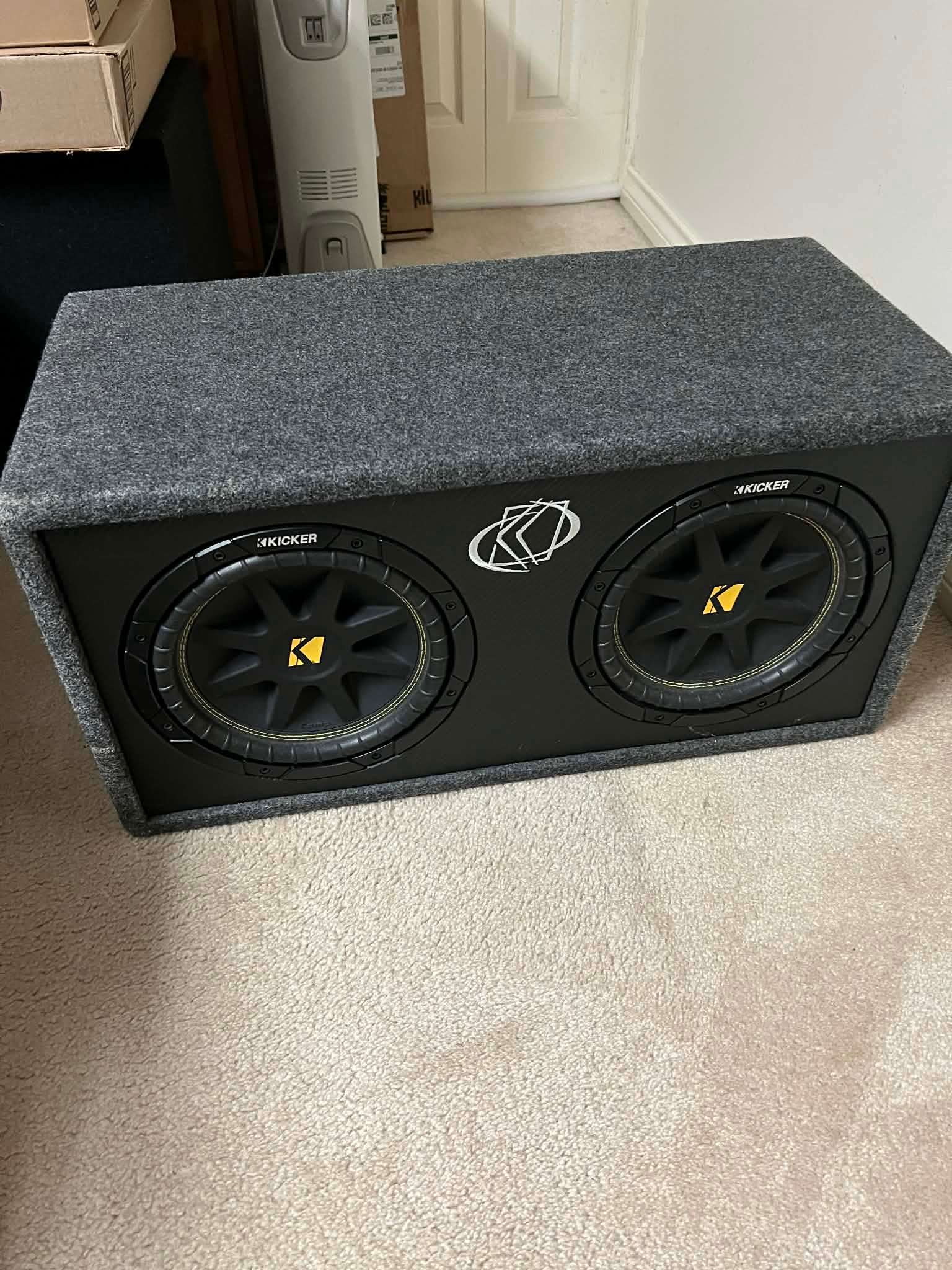 Dual 10" Kicker Subwoofer - photo 3