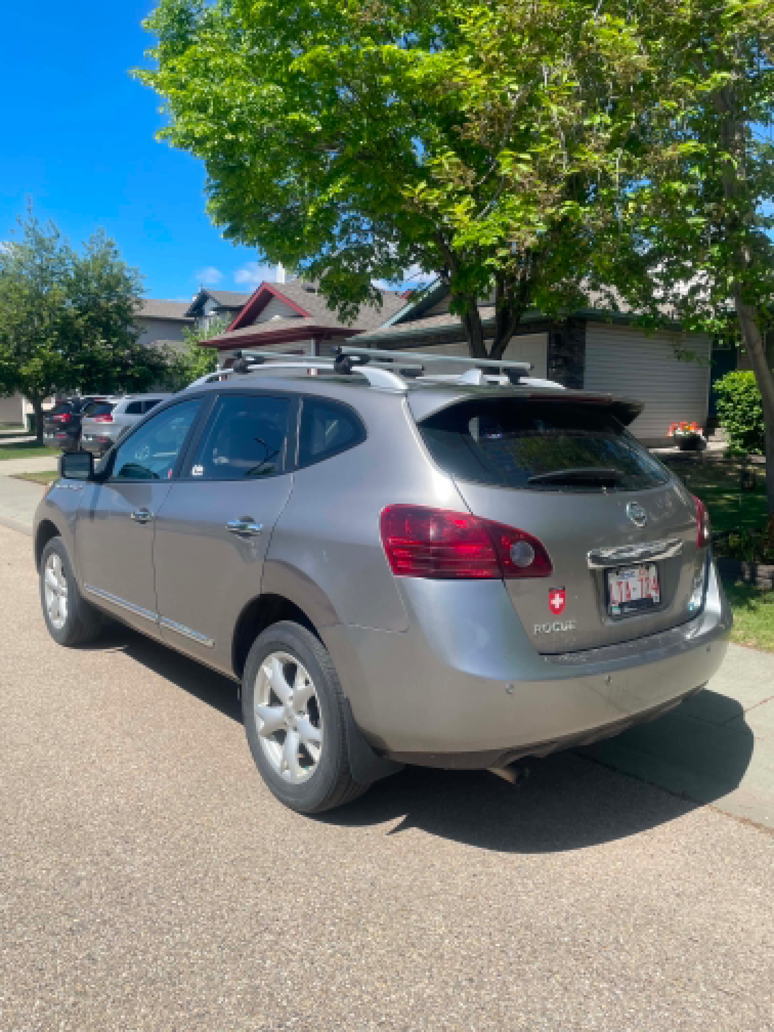 2011 Nissan Rogue AWD + Winter Tires $5,300 OBO - photo 2