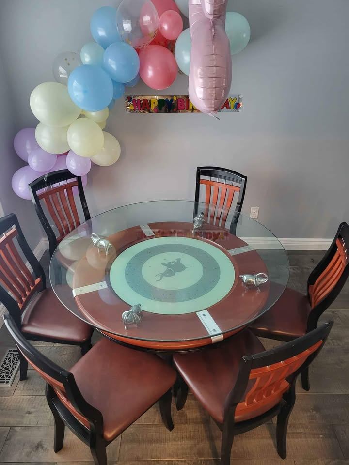 Beautiful Wooden Dining Table with 6 Chairs