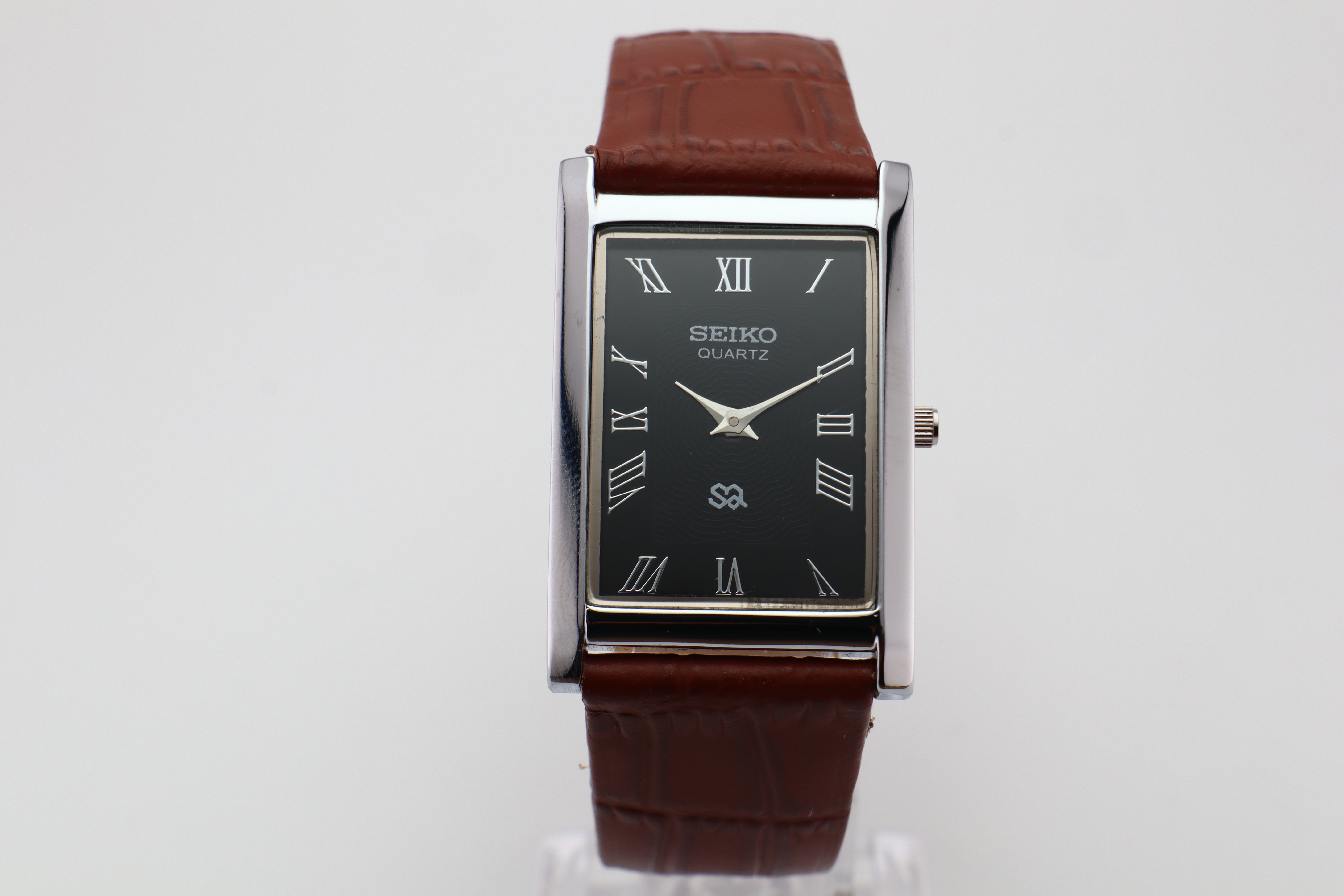 Refurbished Vintage Slim Tank Men’s Watch - photo 2