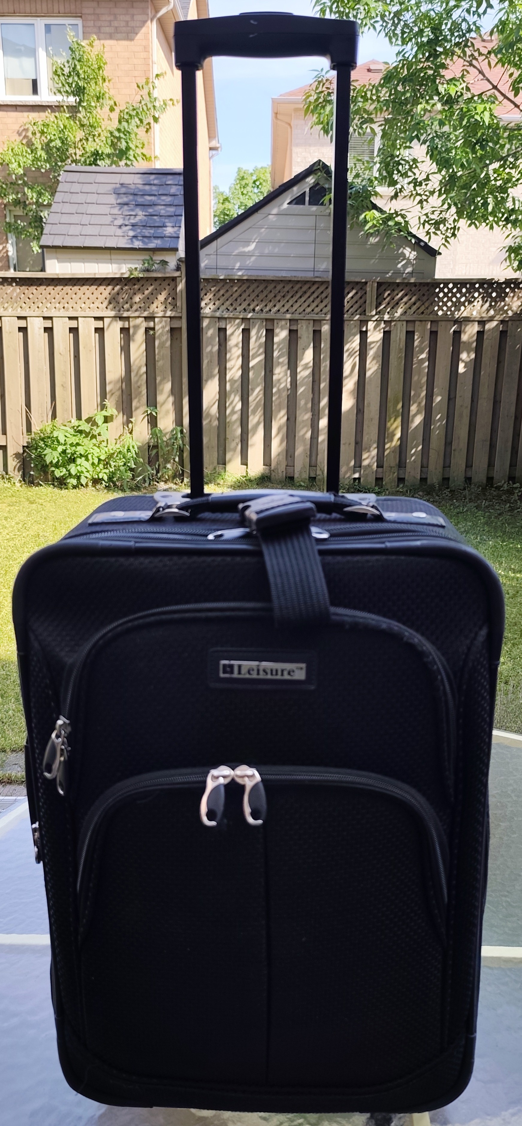 Carry on luggage with telescopic pull handle - photo 5