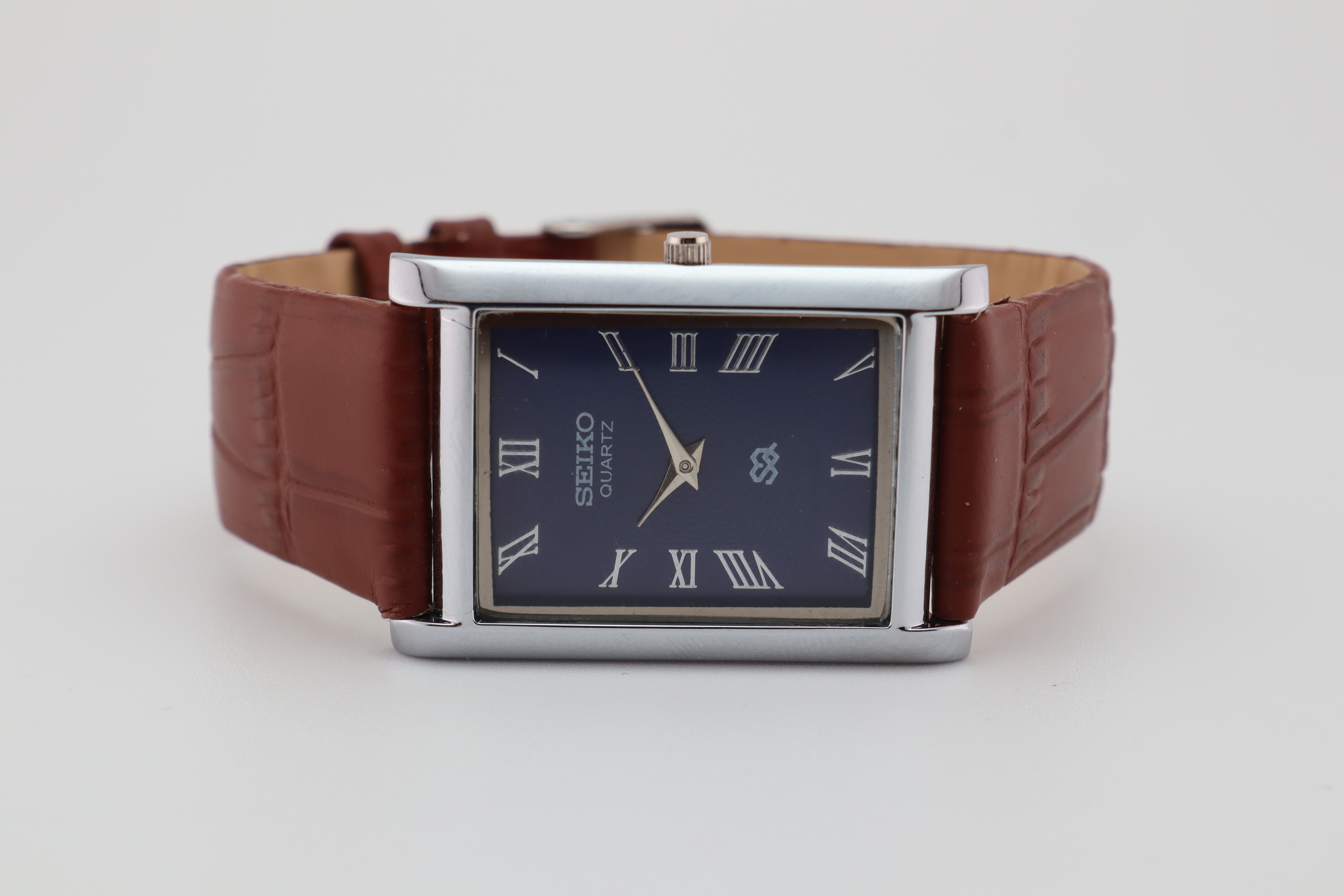 Refurbished Vintage Slim Tank Men’s Watch - photo 4
