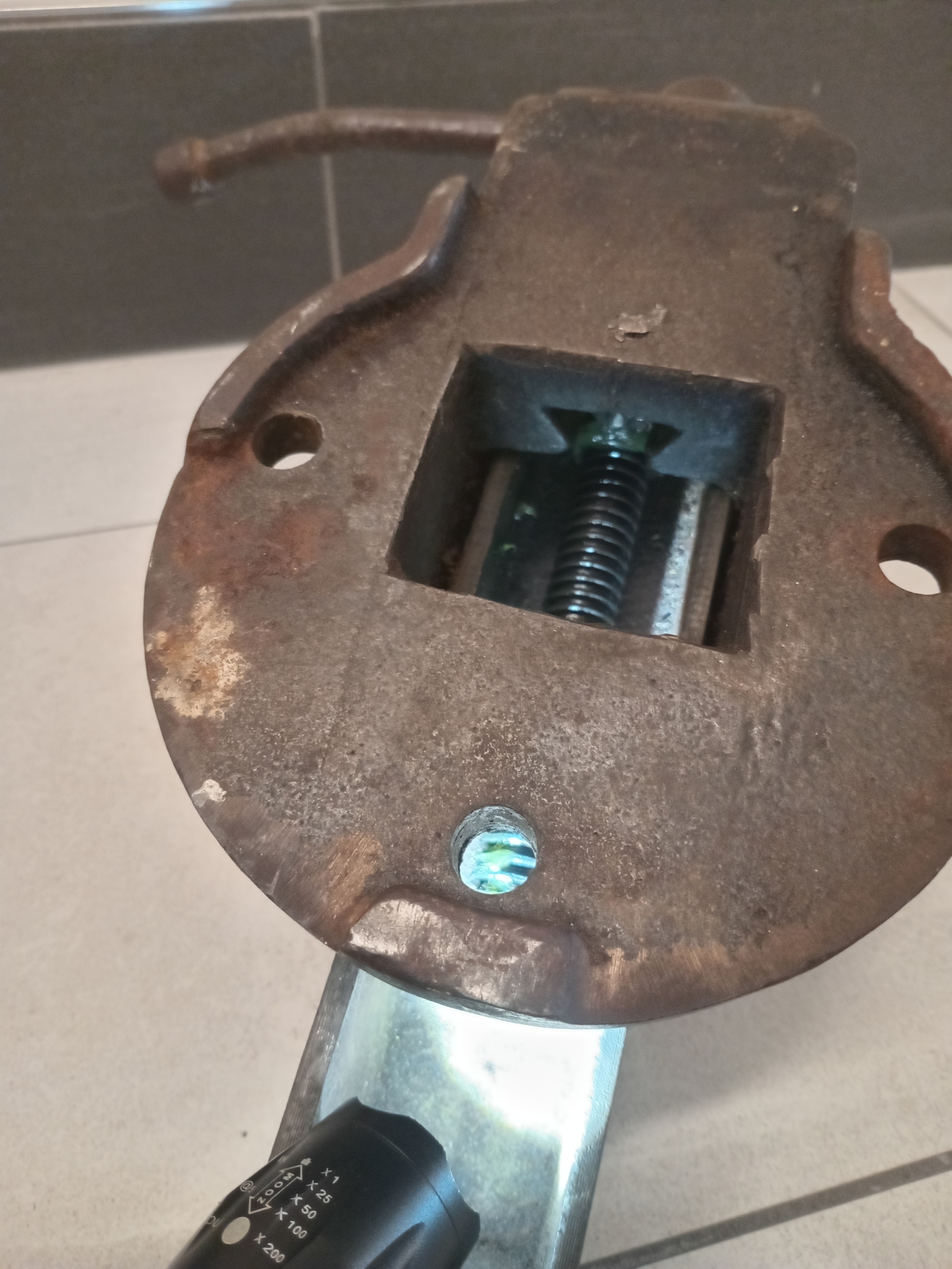 Bench Vice - photo 3
