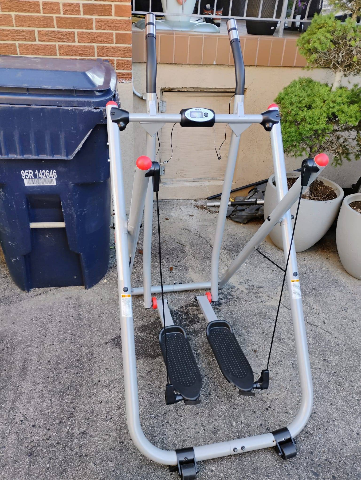 Tony Little's Gazelle 360 Total Body Trainer - photo 3