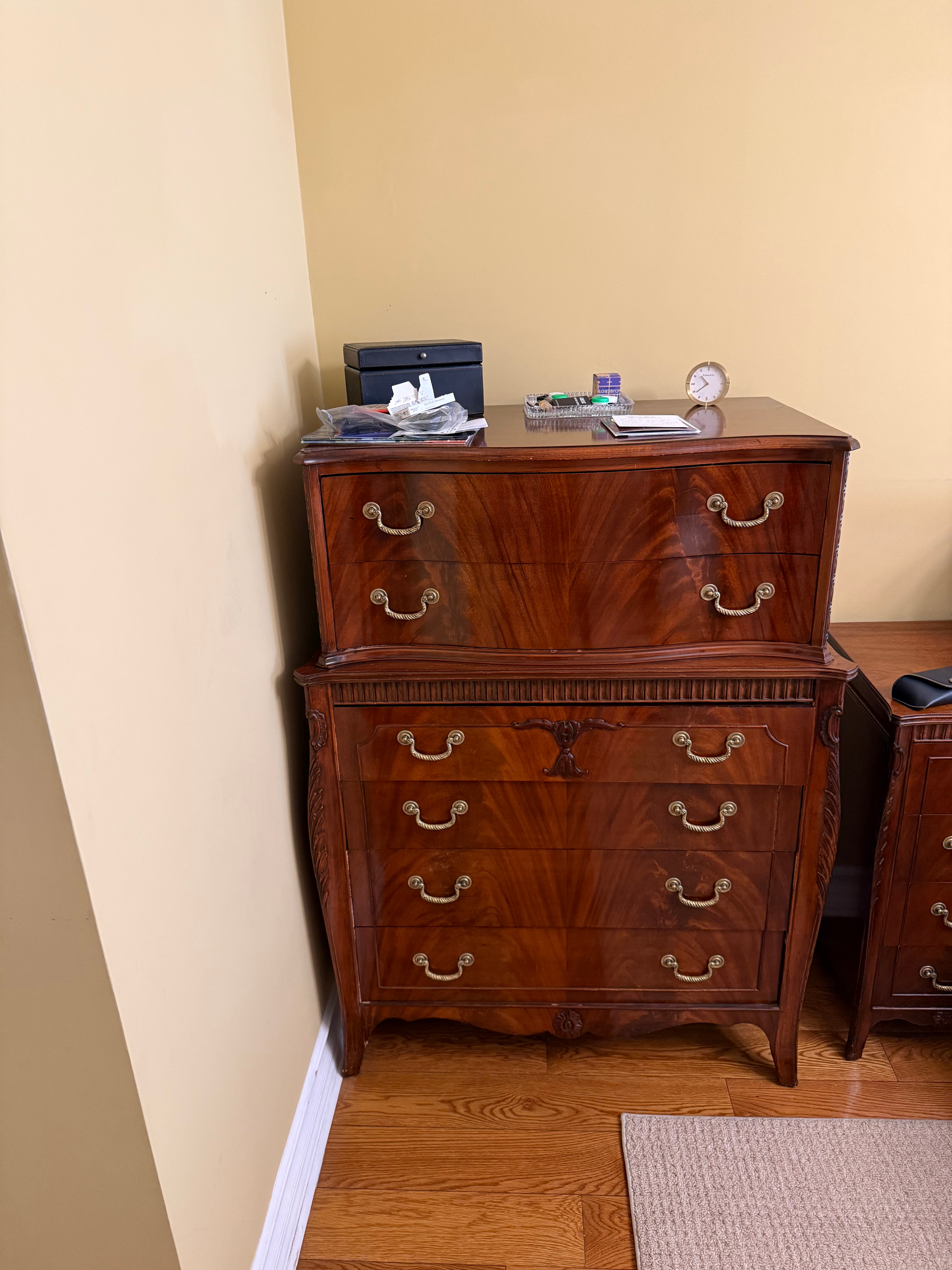 BEAUTIFUL MAHOGANY BEDROOM SET - photo 4
