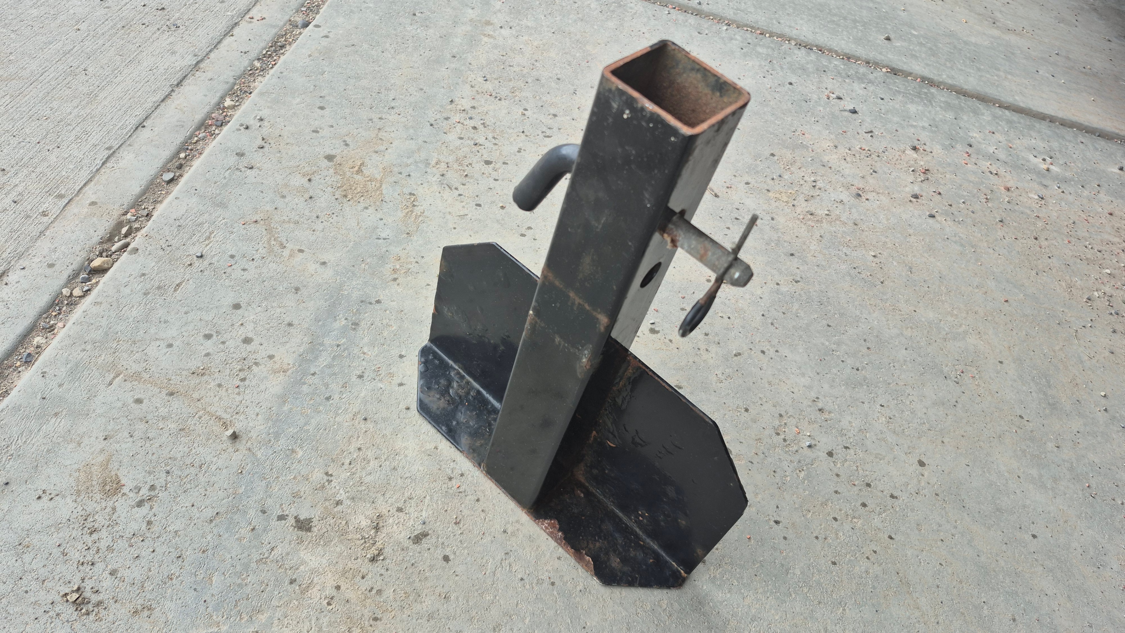 Hitch Step with Receiver Mount - photo 3
