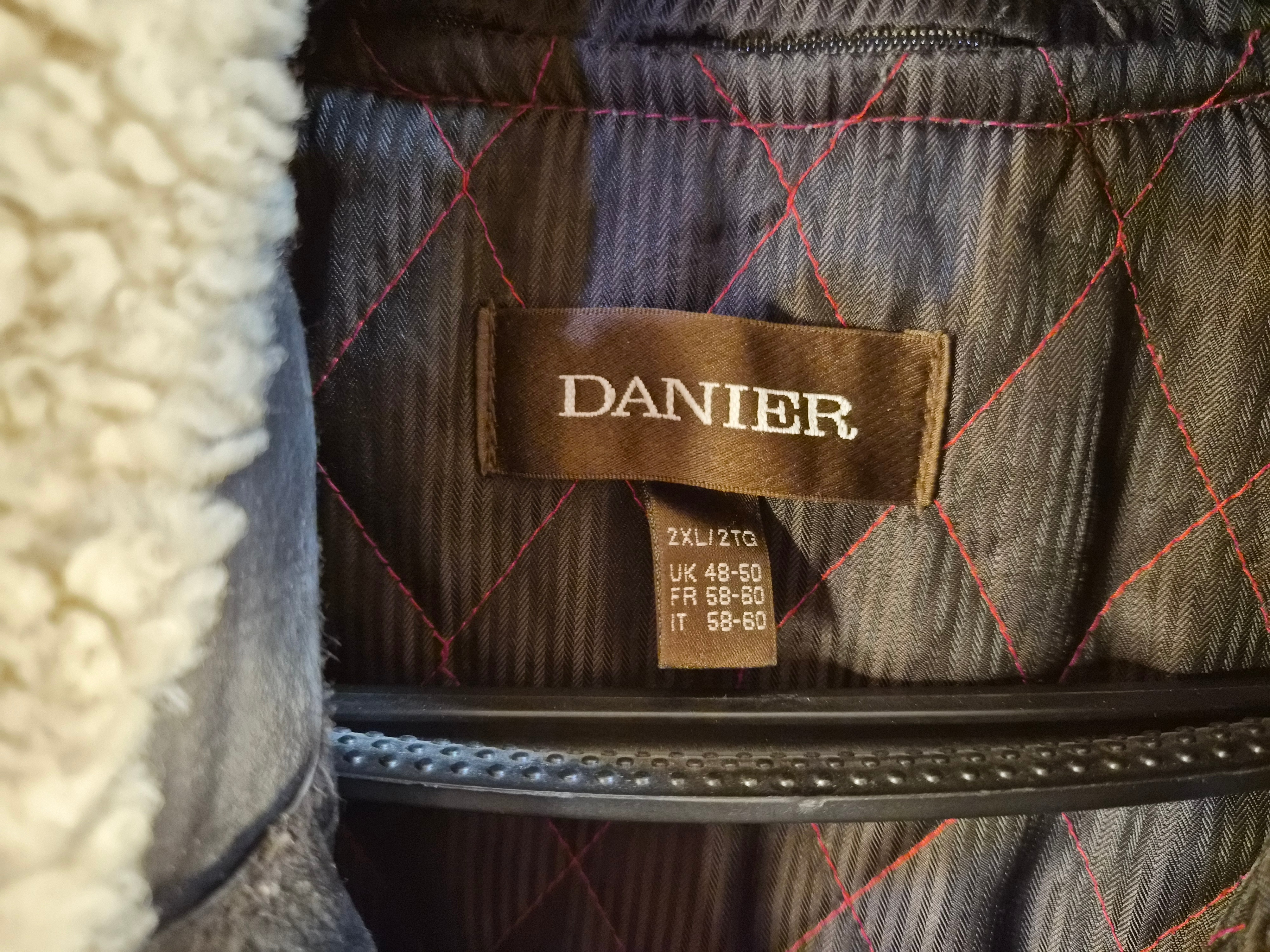 Danier Leather Jacket with Shearling Collar - photo 3