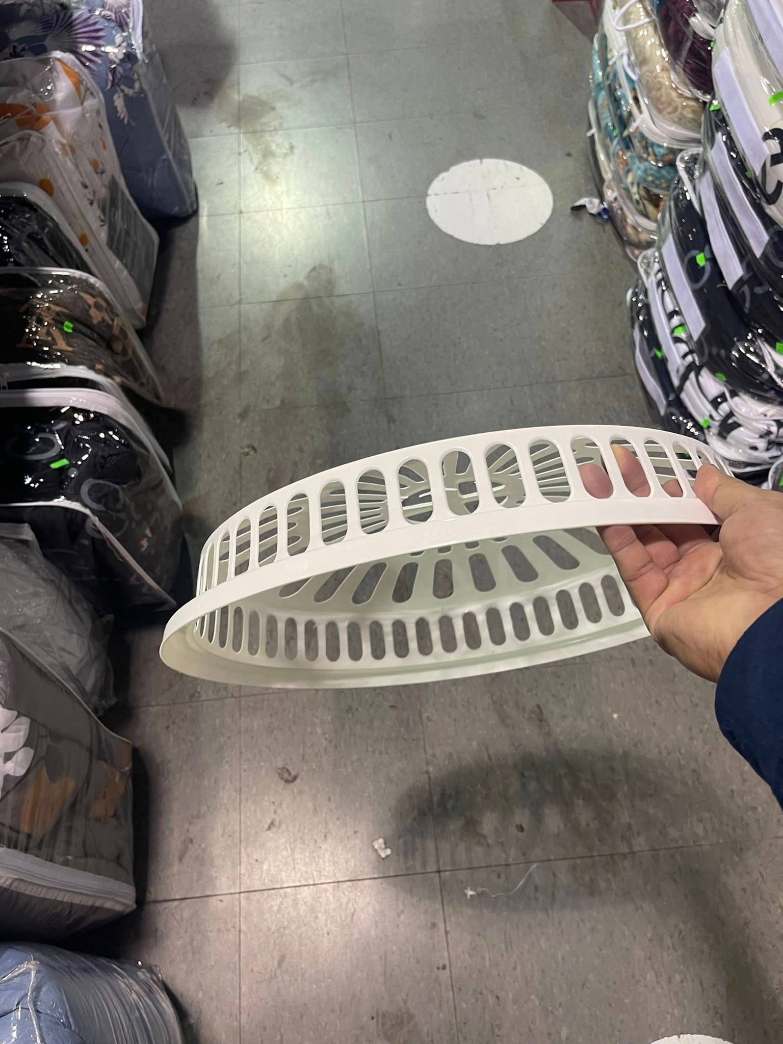 Homeware Laundry Basket with Lid - photo 4