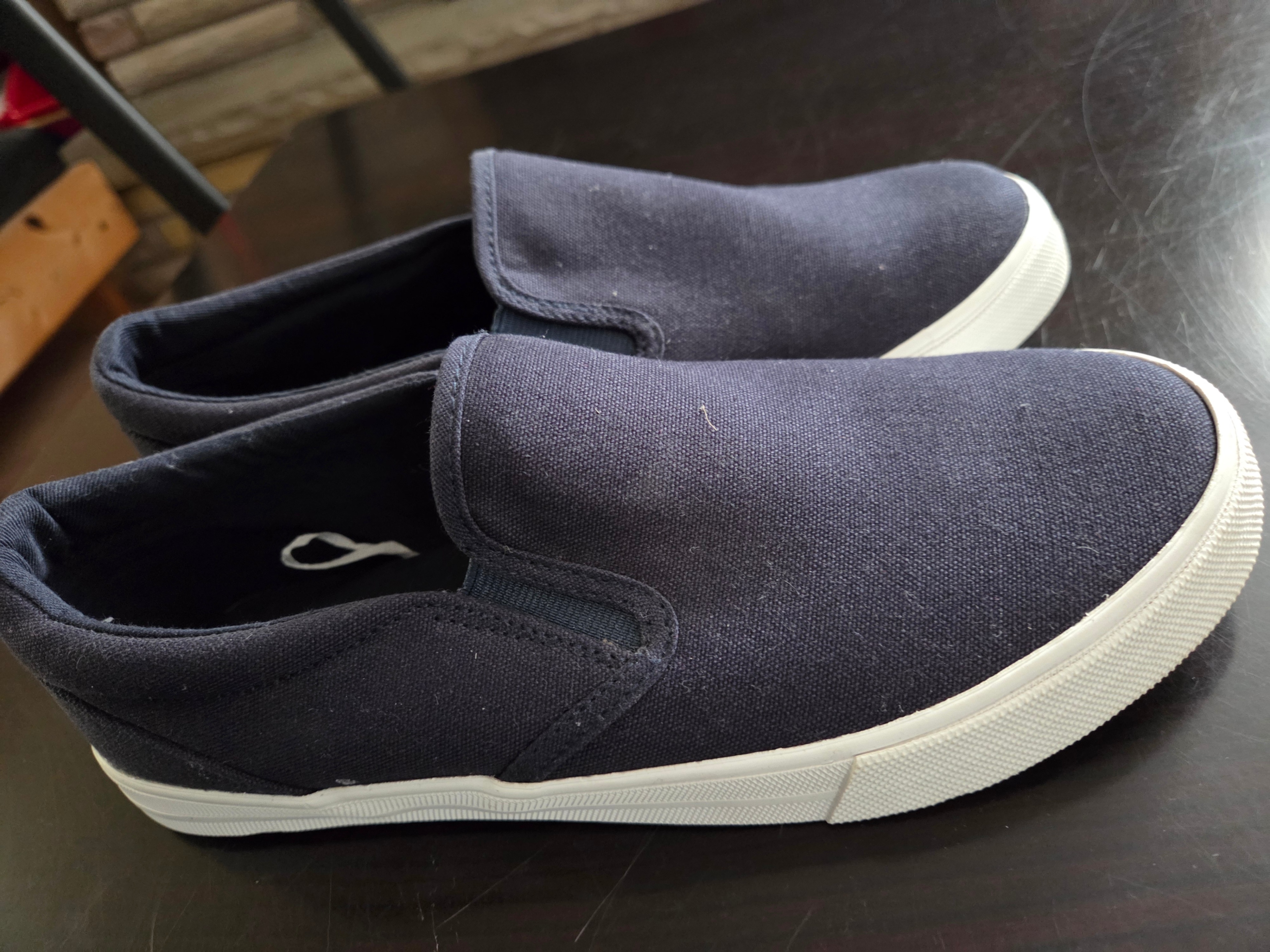 Boys (Youth) Size 6 Slip-on canvas shoes - photo 3