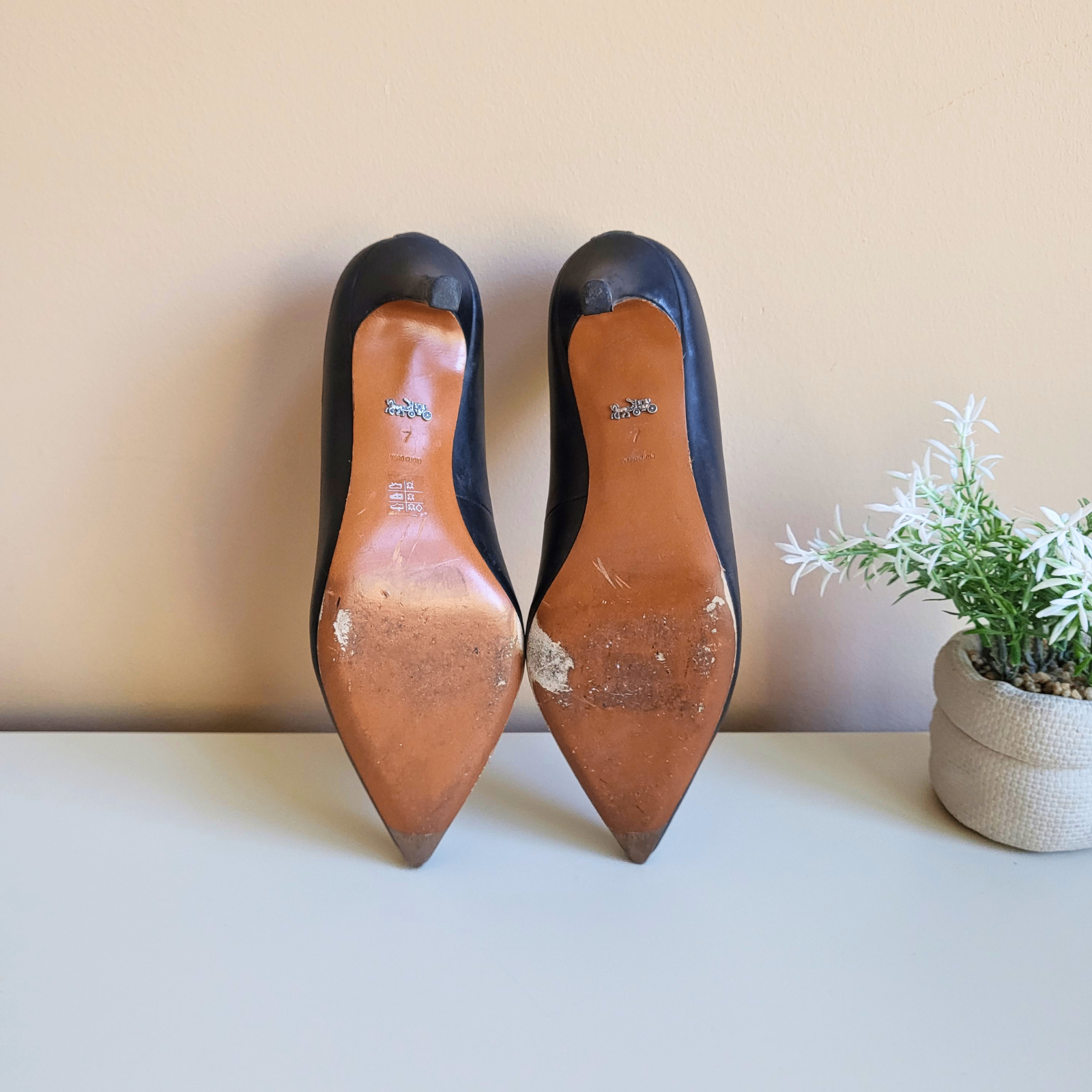 Coach - Waverly 65 Leather Black Pumps - Pre-Loved! 👠 - photo 5