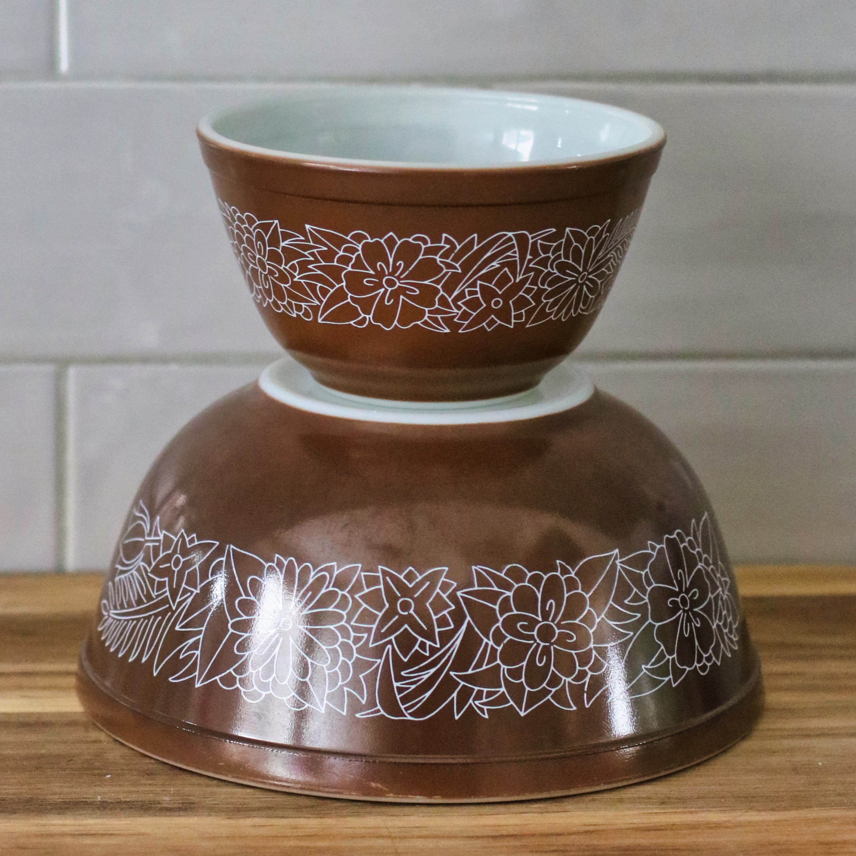 Companion vintage Pyrex brown flower pattern bowls