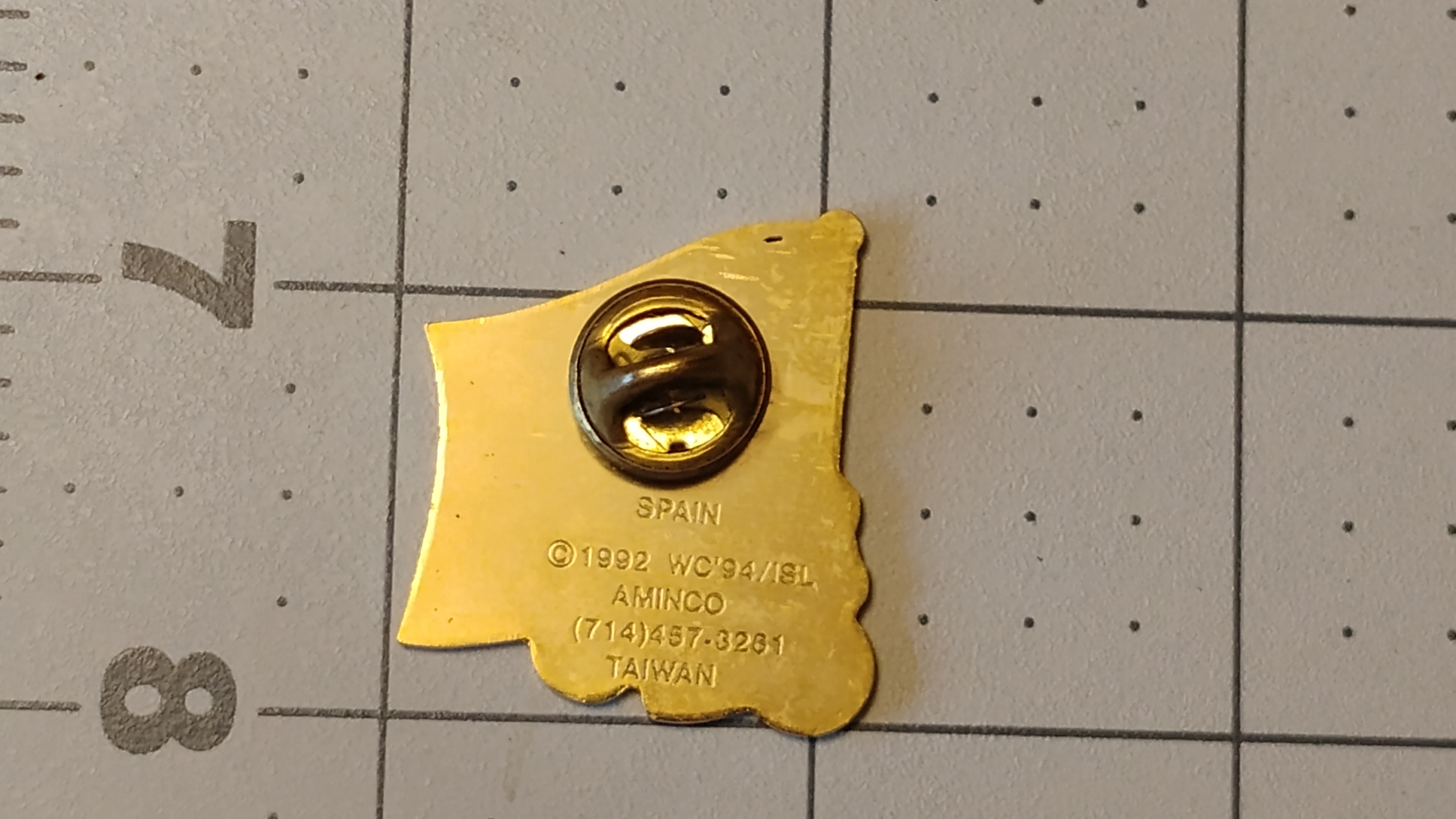 FIFA World Cup USA 1994 Spain Lapel Pin - photo 2