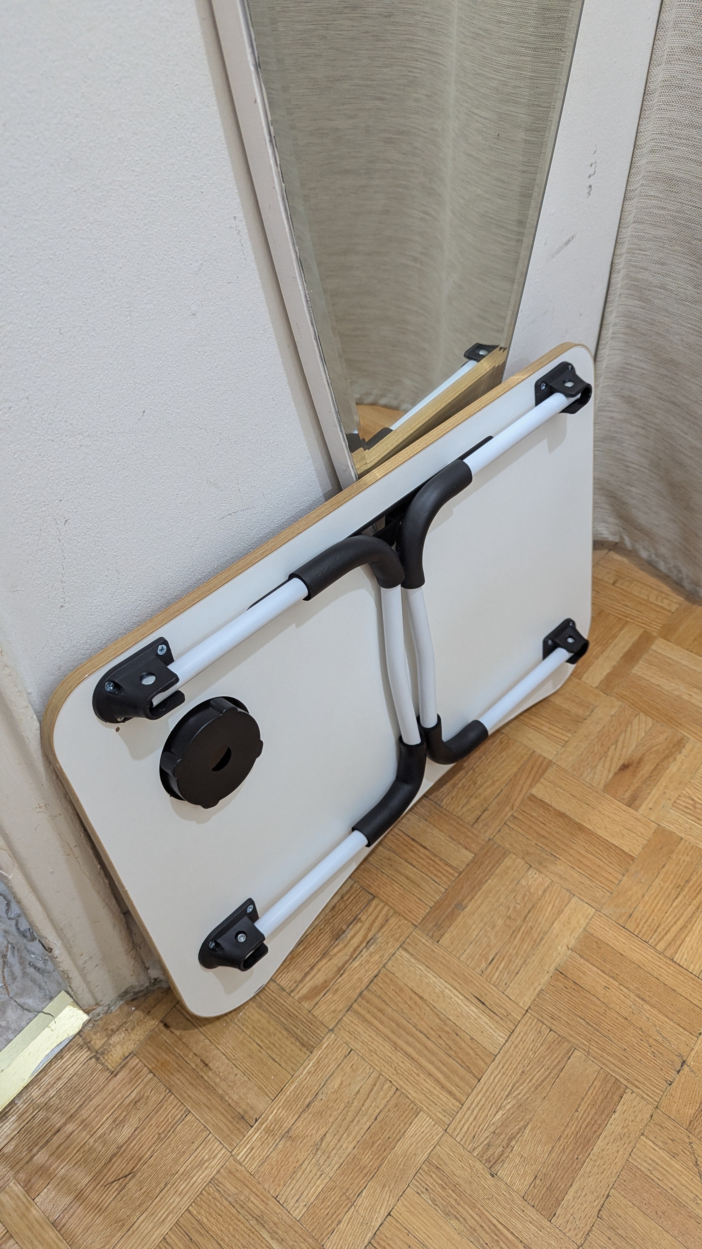 Small Portable Folding Laptop Tablet TV Bed Tray\Dinner Table - photo 3