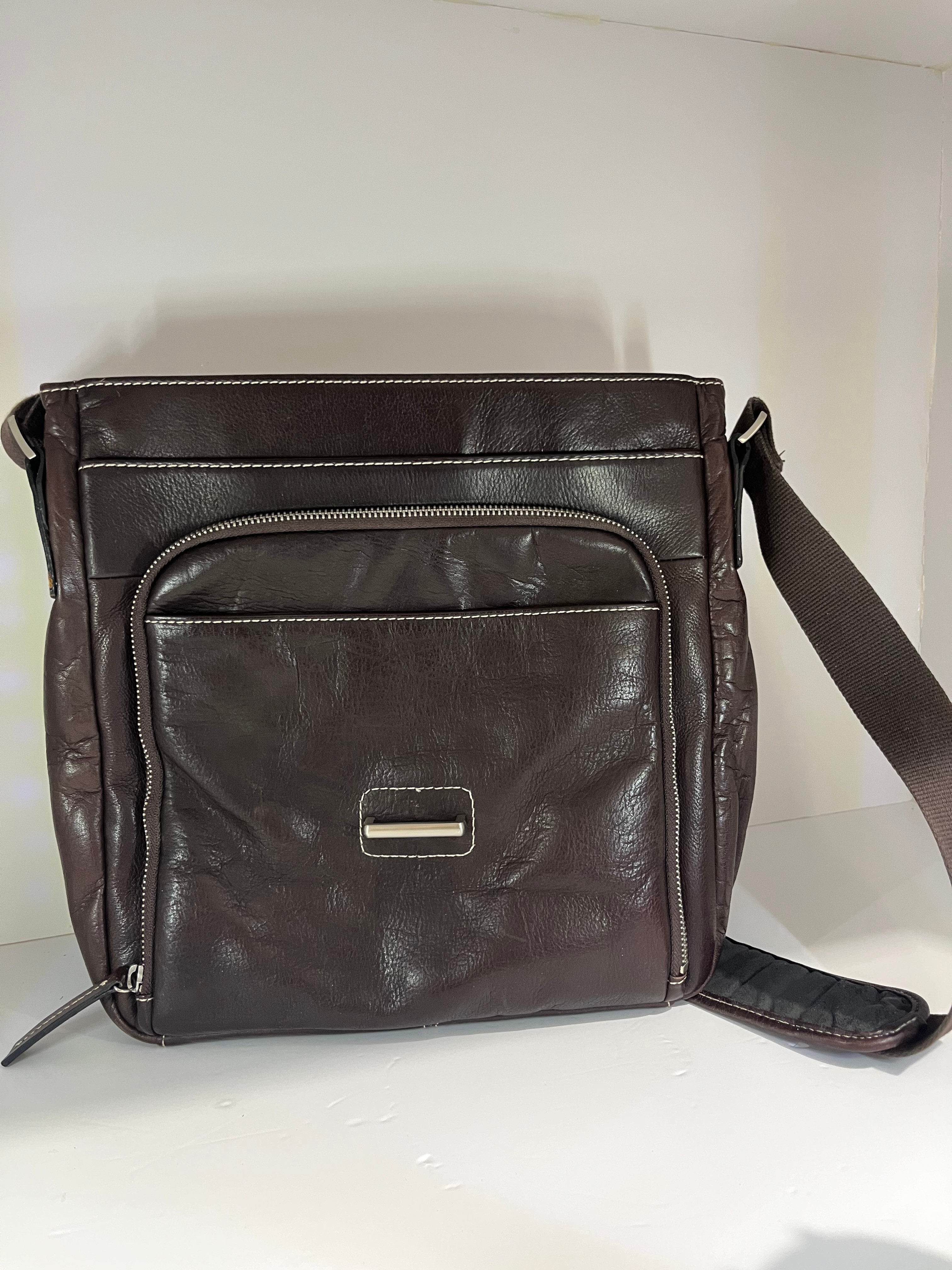 Danier Genuine Leather Messenger Bag - Brown - photo 2