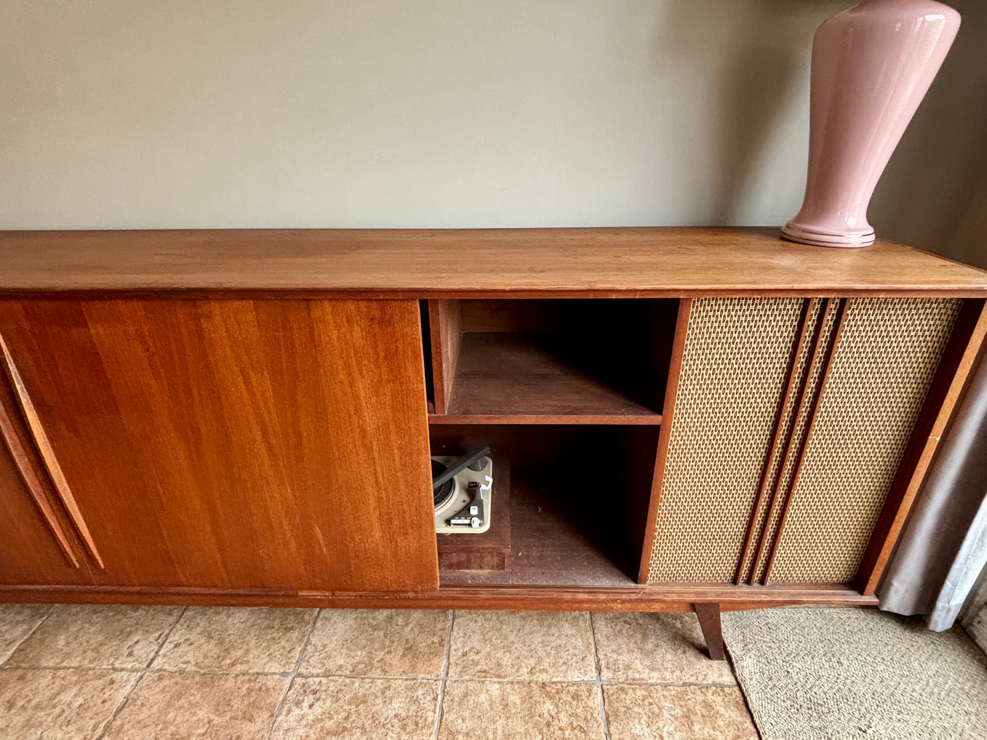 Mid century modern MCM sideboard shelving unit - photo 4