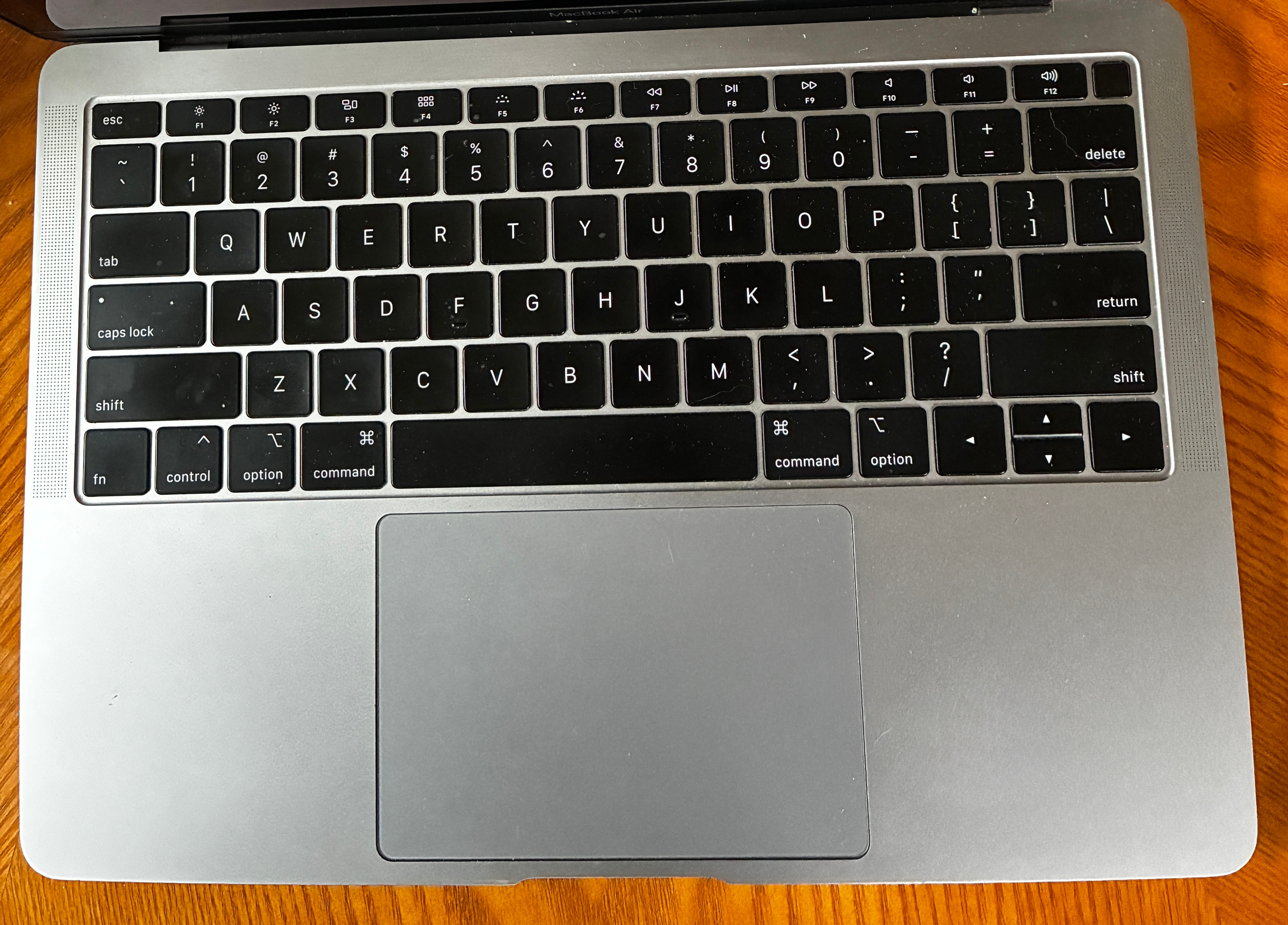 MacBook Air Retina PRISTINE!! - photo 3