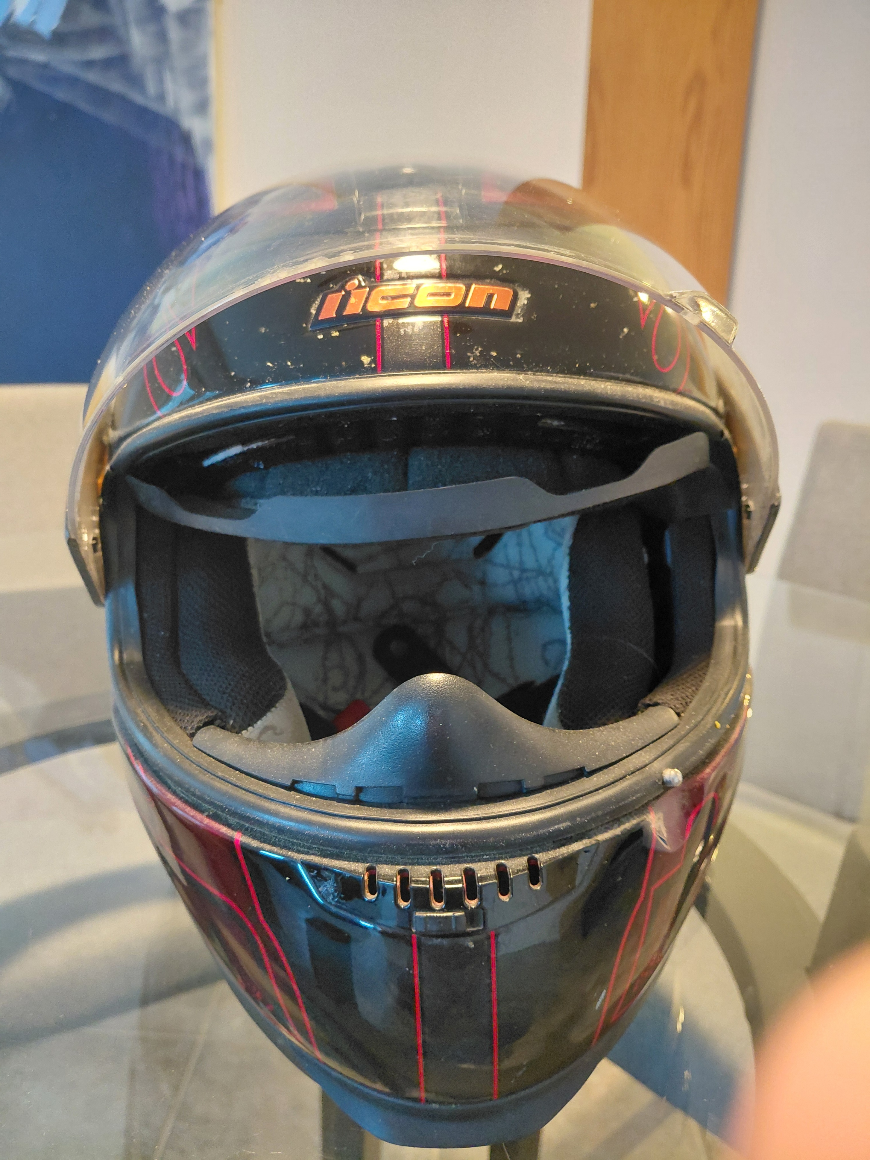 IconMoto Airframe Claymore Motorcycle Helmet