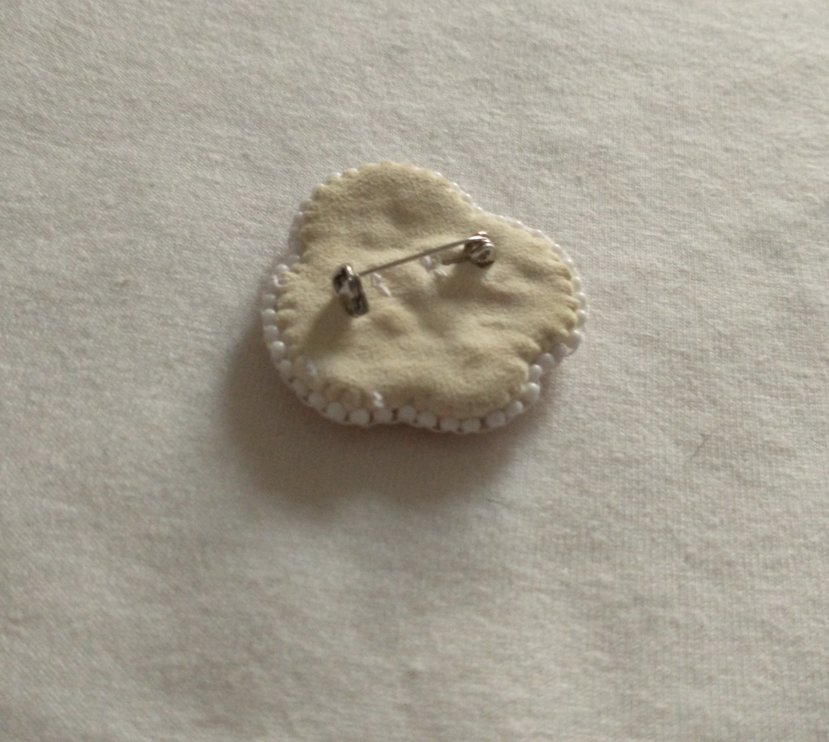 Unique Handmade Beaded Pin - Bee Design - photo 2