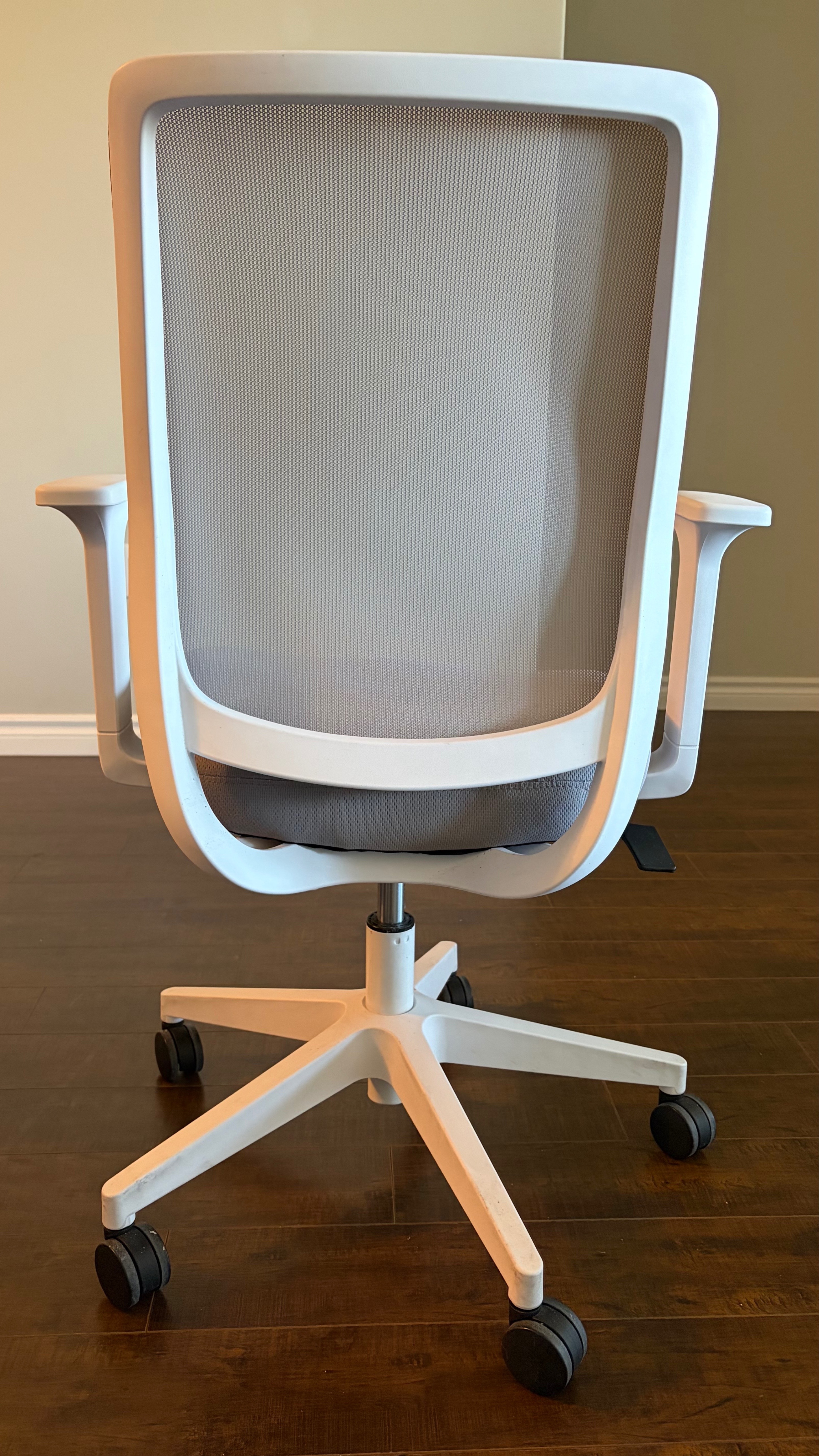 Staples Essentials Mesh Task Chair – Grey/White - photo 2