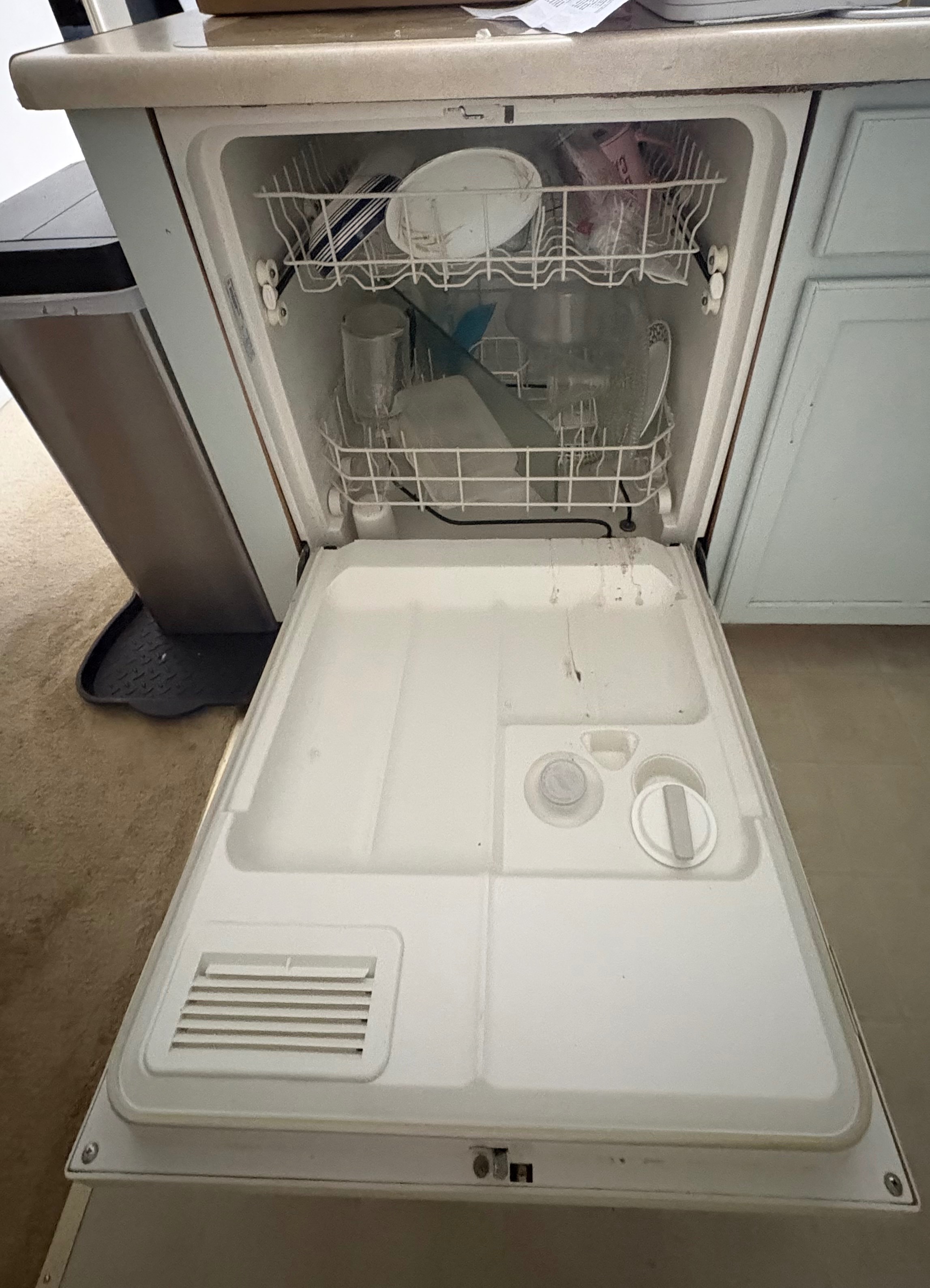GE NAUTILUS DISHWASHER - photo 2
