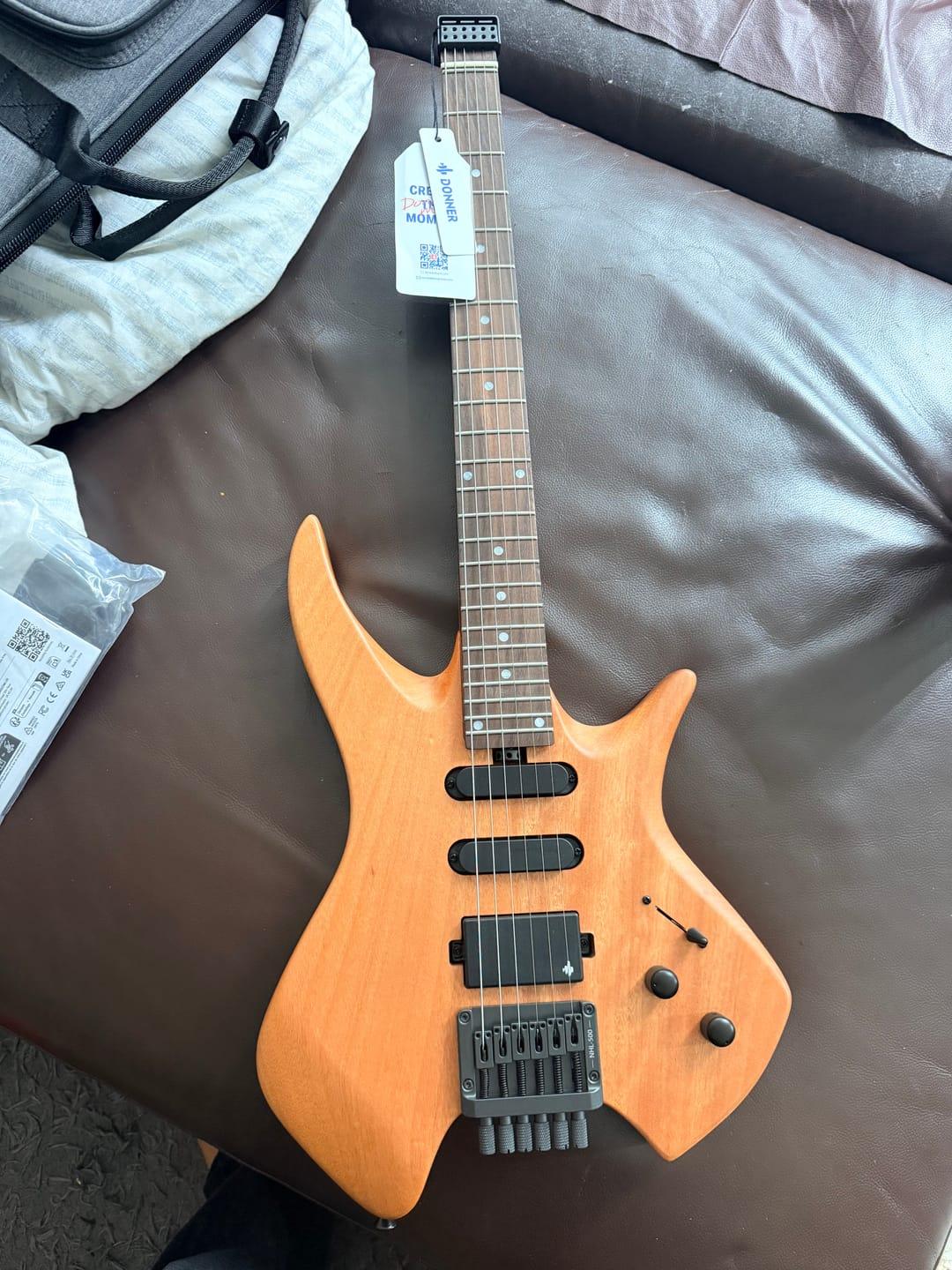 DONNER HEADLESS GUITAR