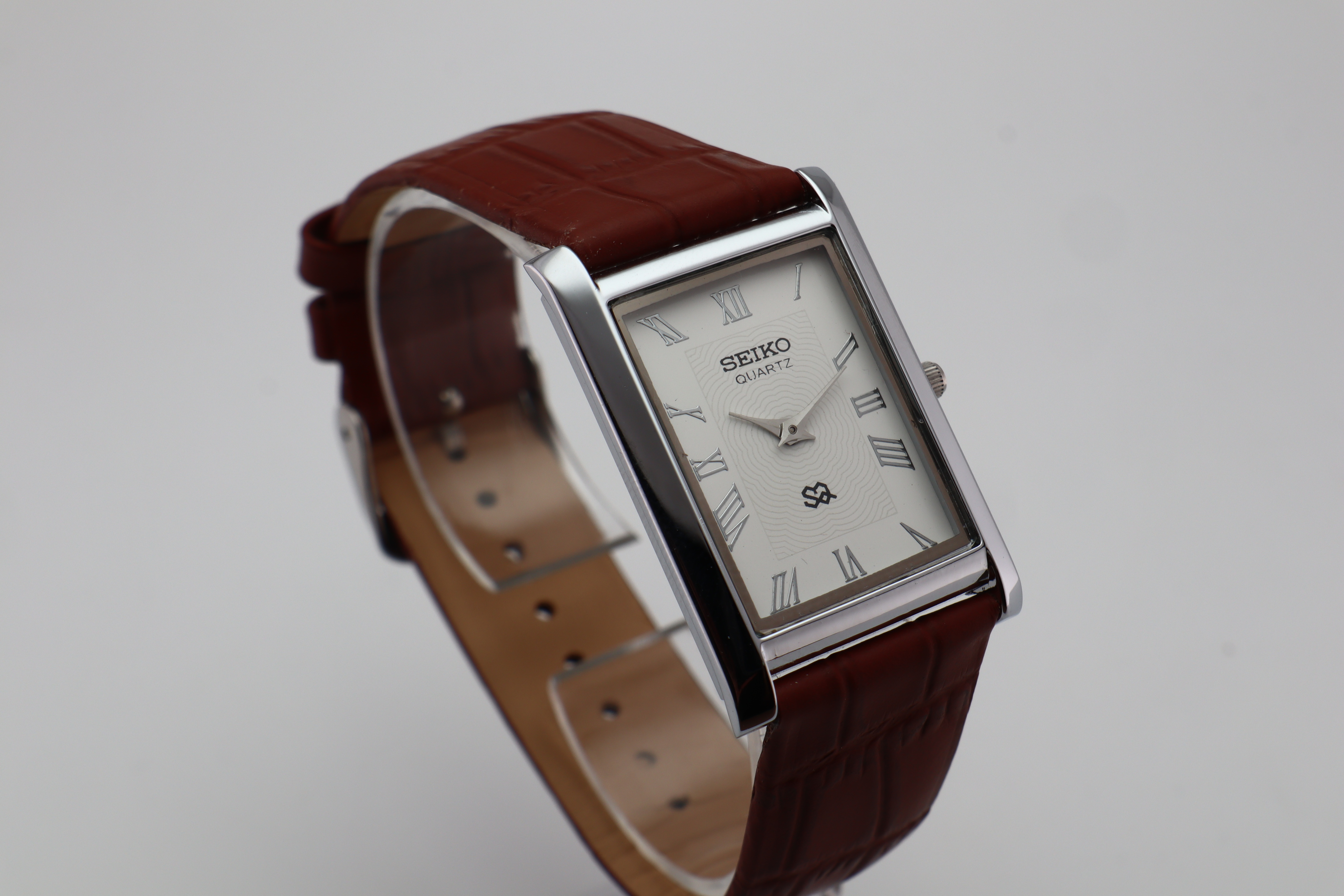 Refurbished Vintage Slim Tank Men’s Watch