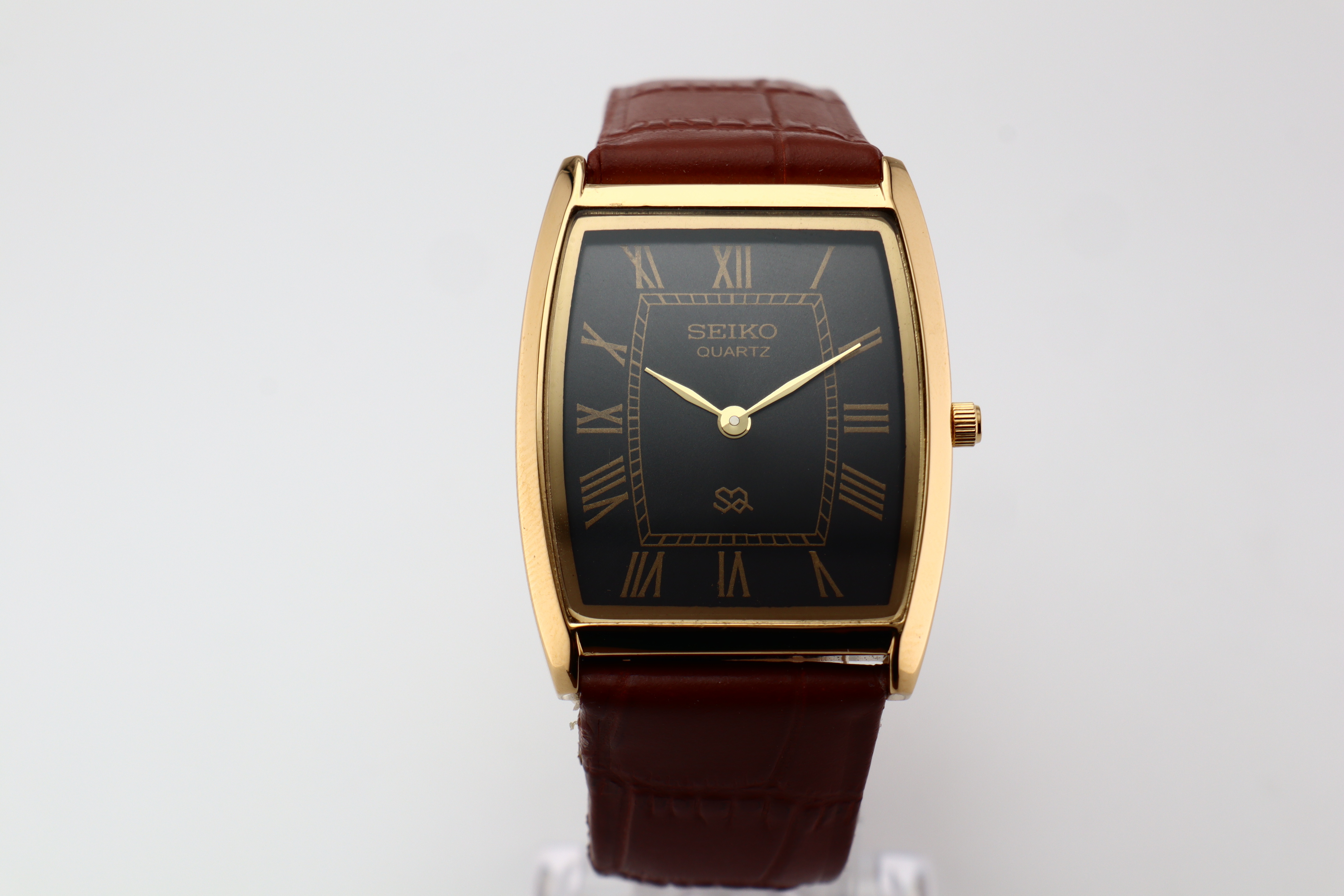 Refurbished Vintage Barrel Tank Men’s Watch - photo 2