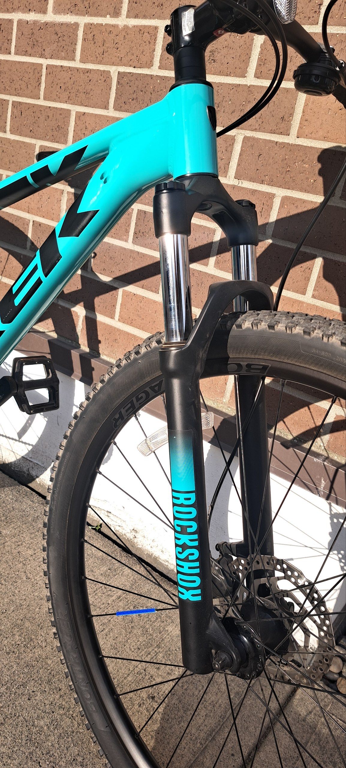 TREK Marlin 7 - Gen 2 M - Excellent Condition $900 OBO - photo 2
