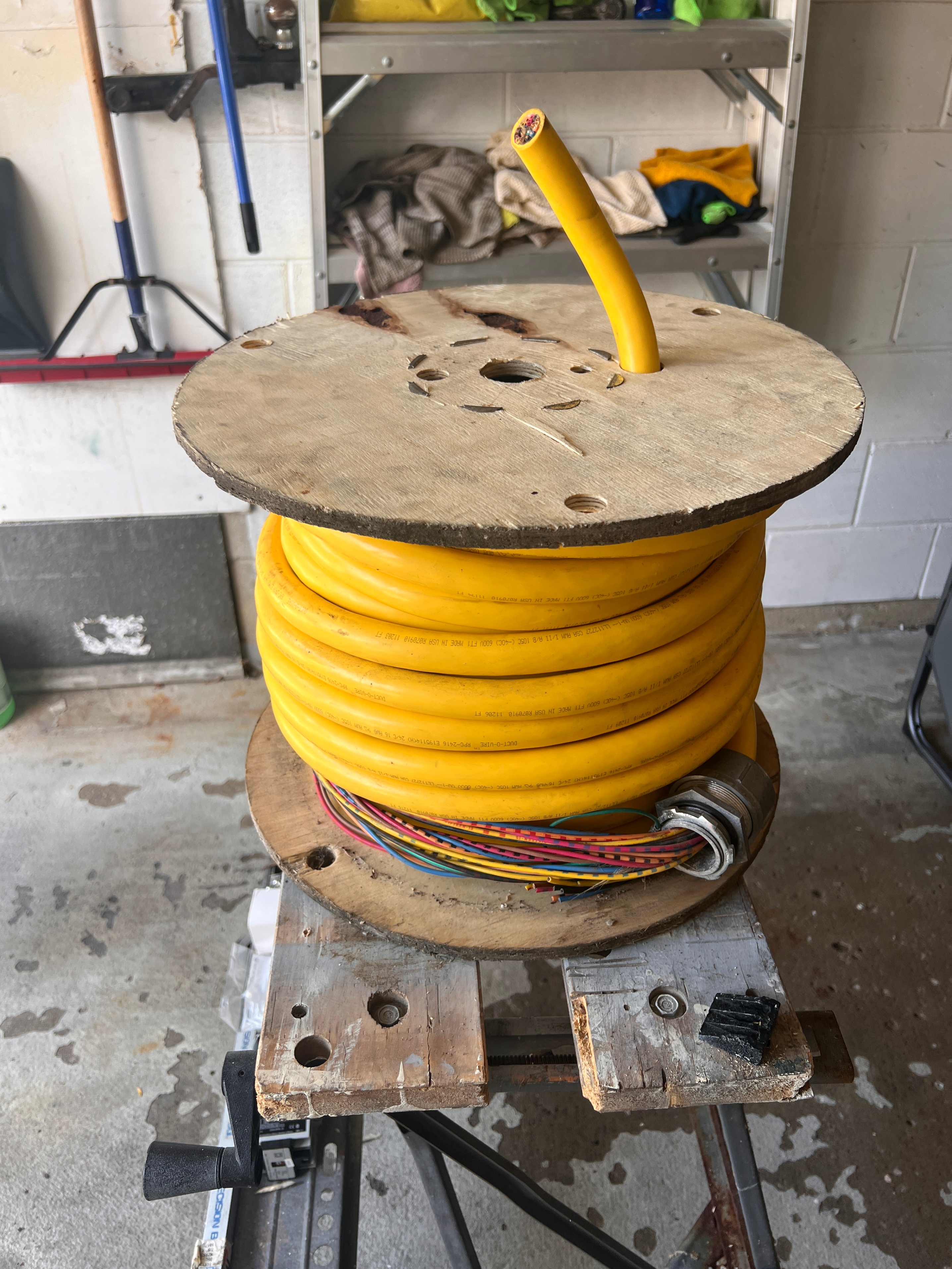 Industrial hoist Pendant and Pendant cable - photo 5