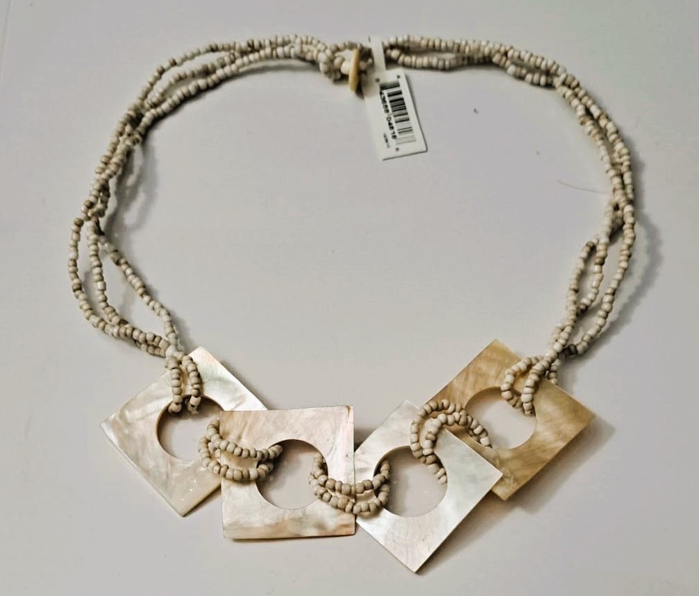RARE Vintage Genuine Mother of Pearl Statement Necklace - photo 5