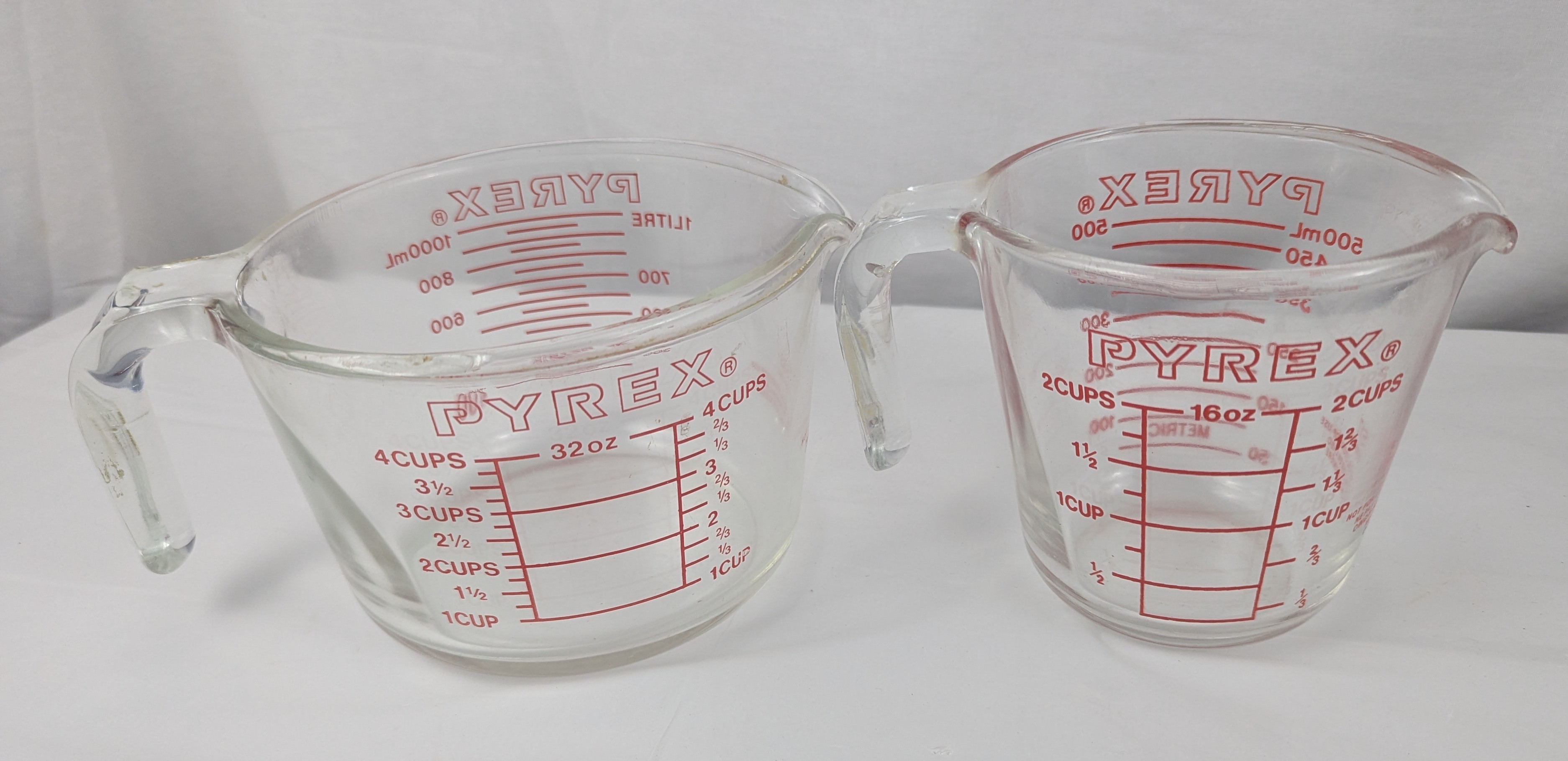 2pc PYREX 1980’s 533 4 Cup 517 1 Cup Red Letter Measuring Cup - photo 2