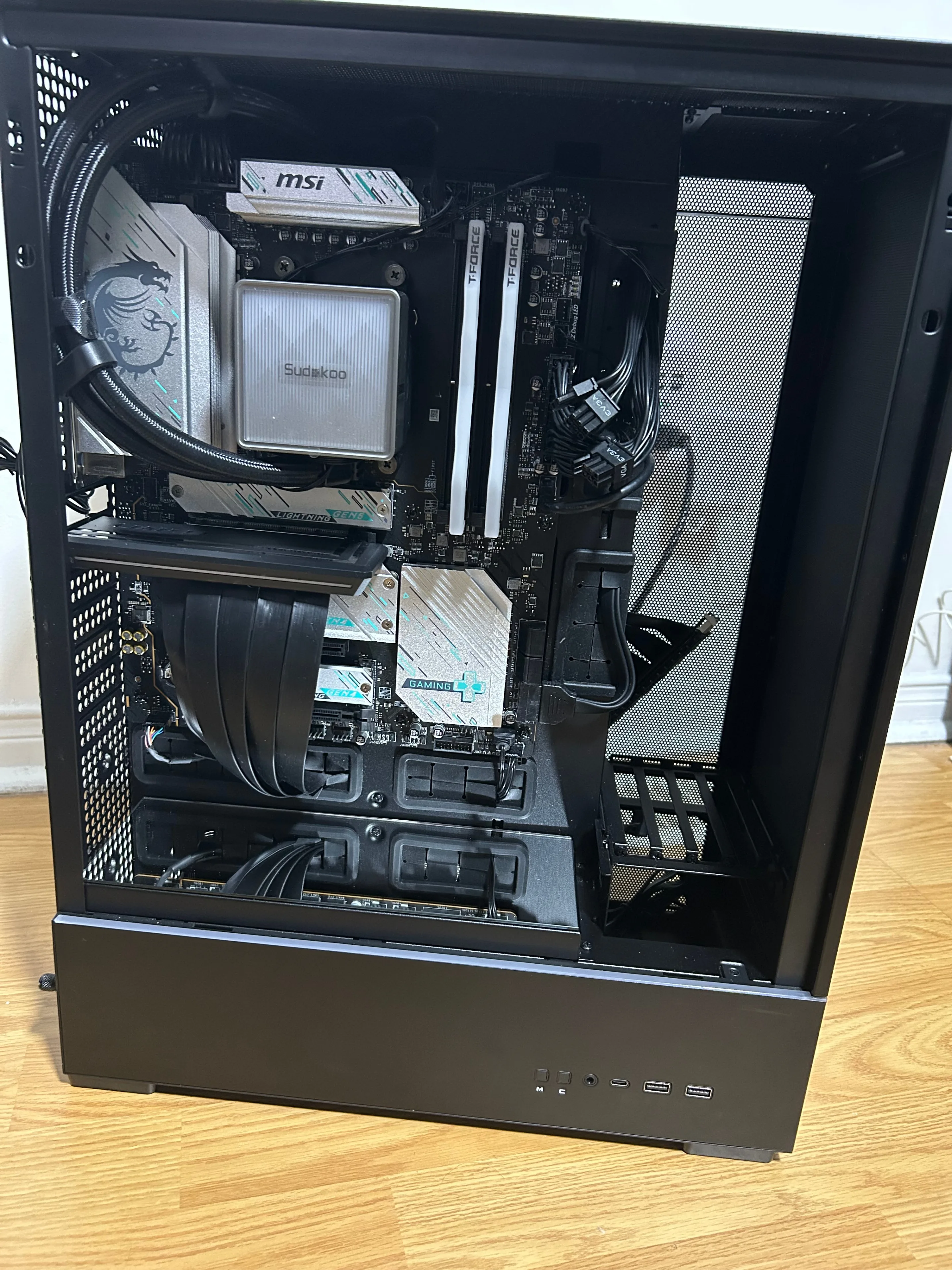 Starter AM5 PC - 7600x CPU, 16GB DDR5 RAM, 850W PSU, X670E Mobo - photo 4