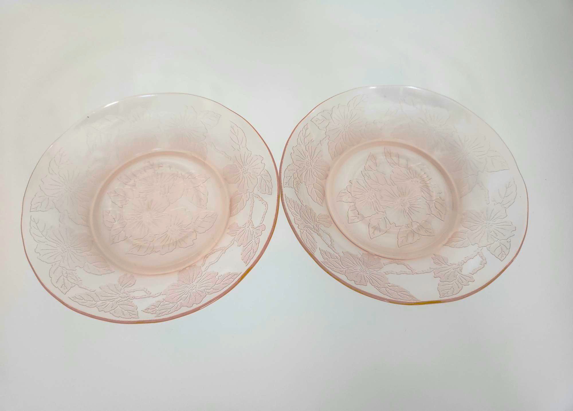 Assorted Lot of Pink Depression Ware (7 Pieces) - photo 5
