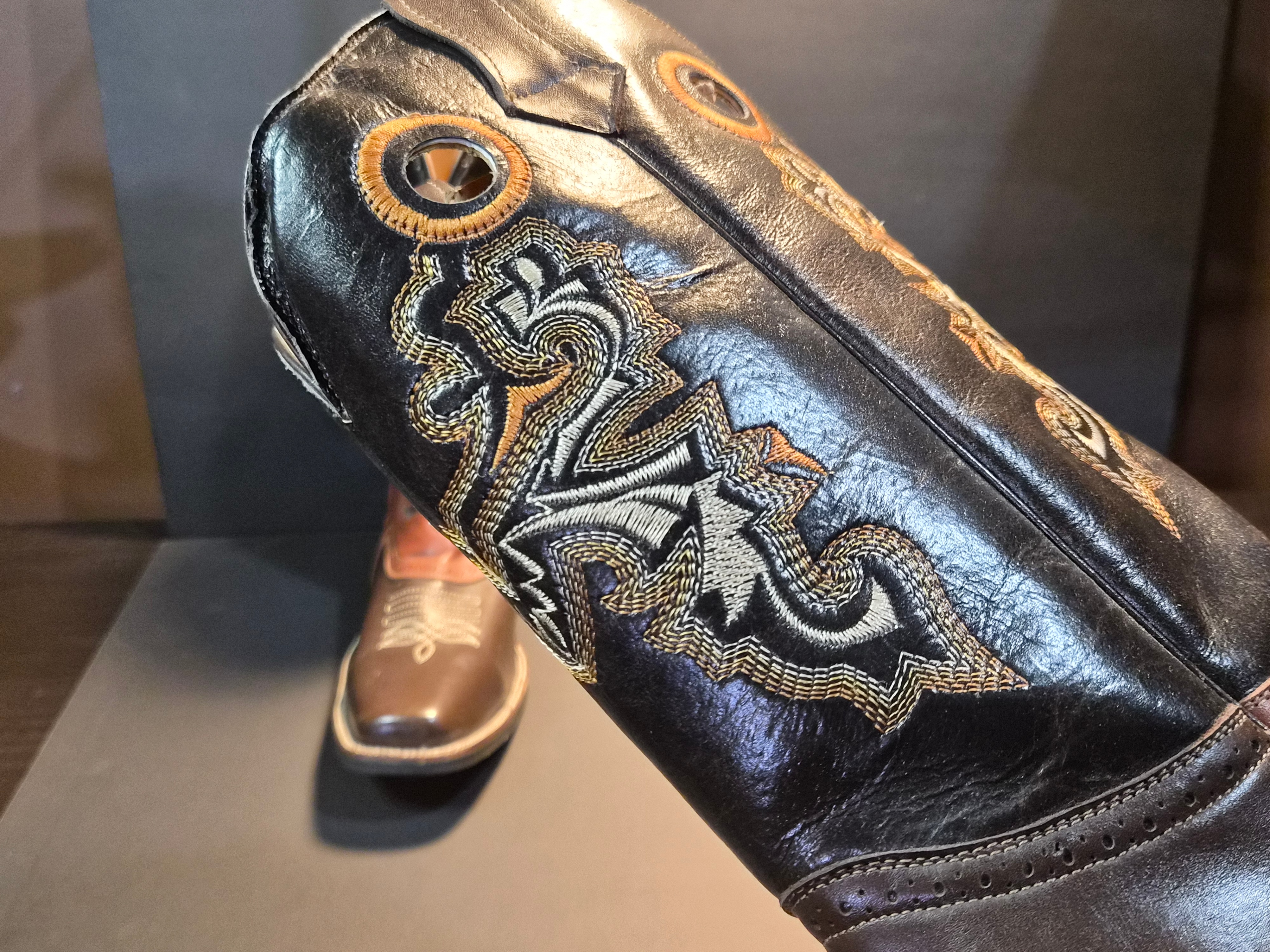 Size 17 Western Cowboy Boots - photo 3