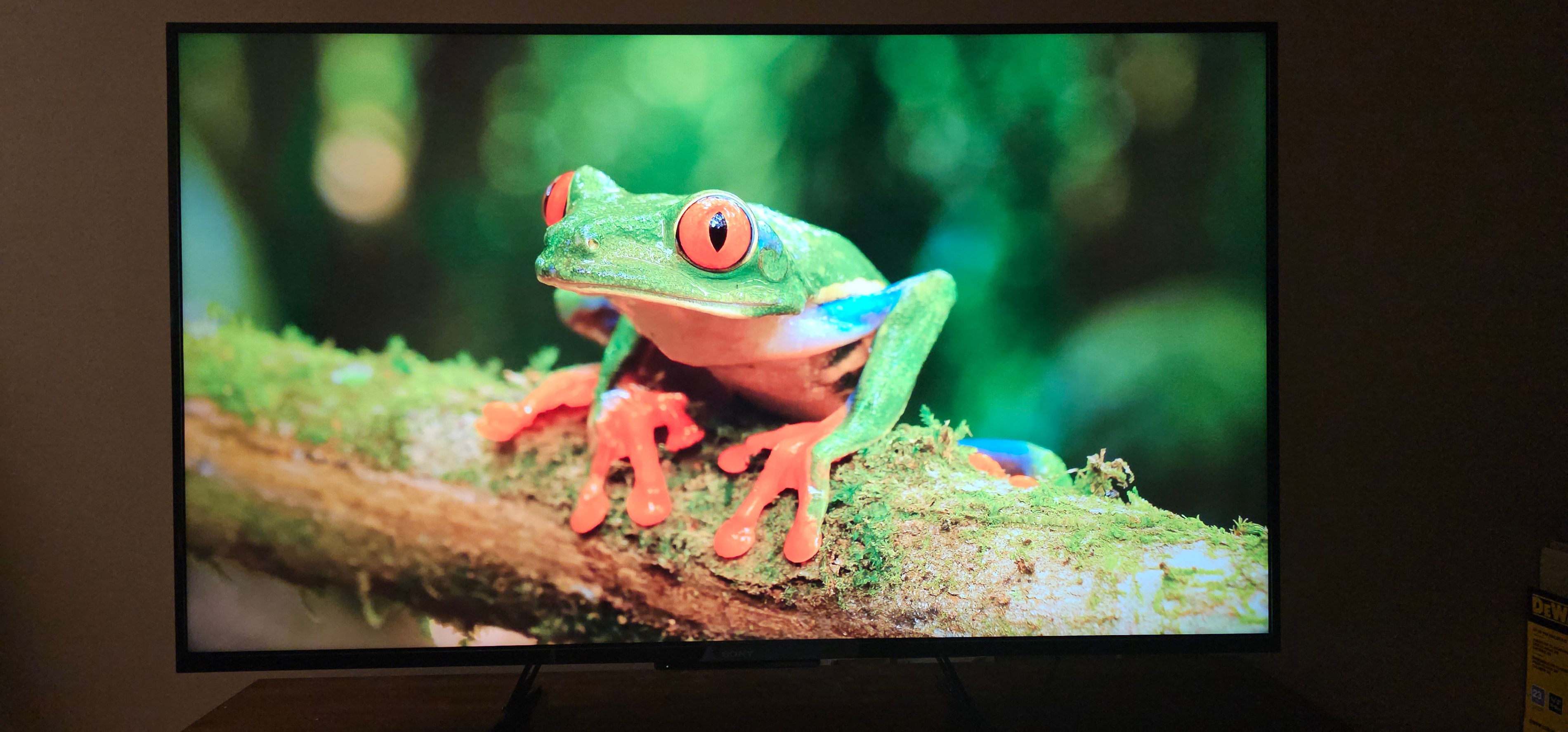 Sony 60" Smart 4K TV (KD-60X690E) - photo 5