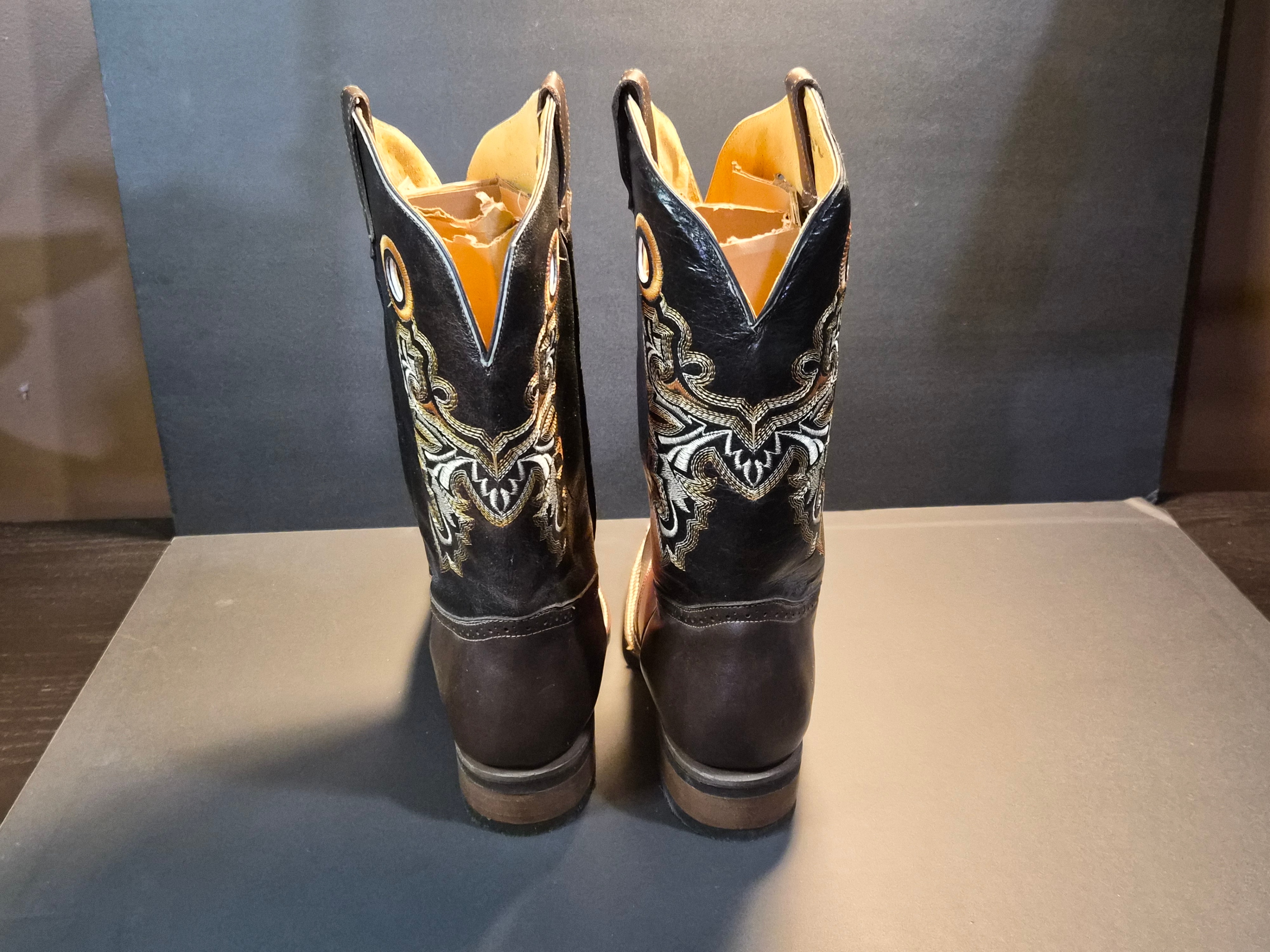 Size 17 Western Cowboy Boots - photo 4