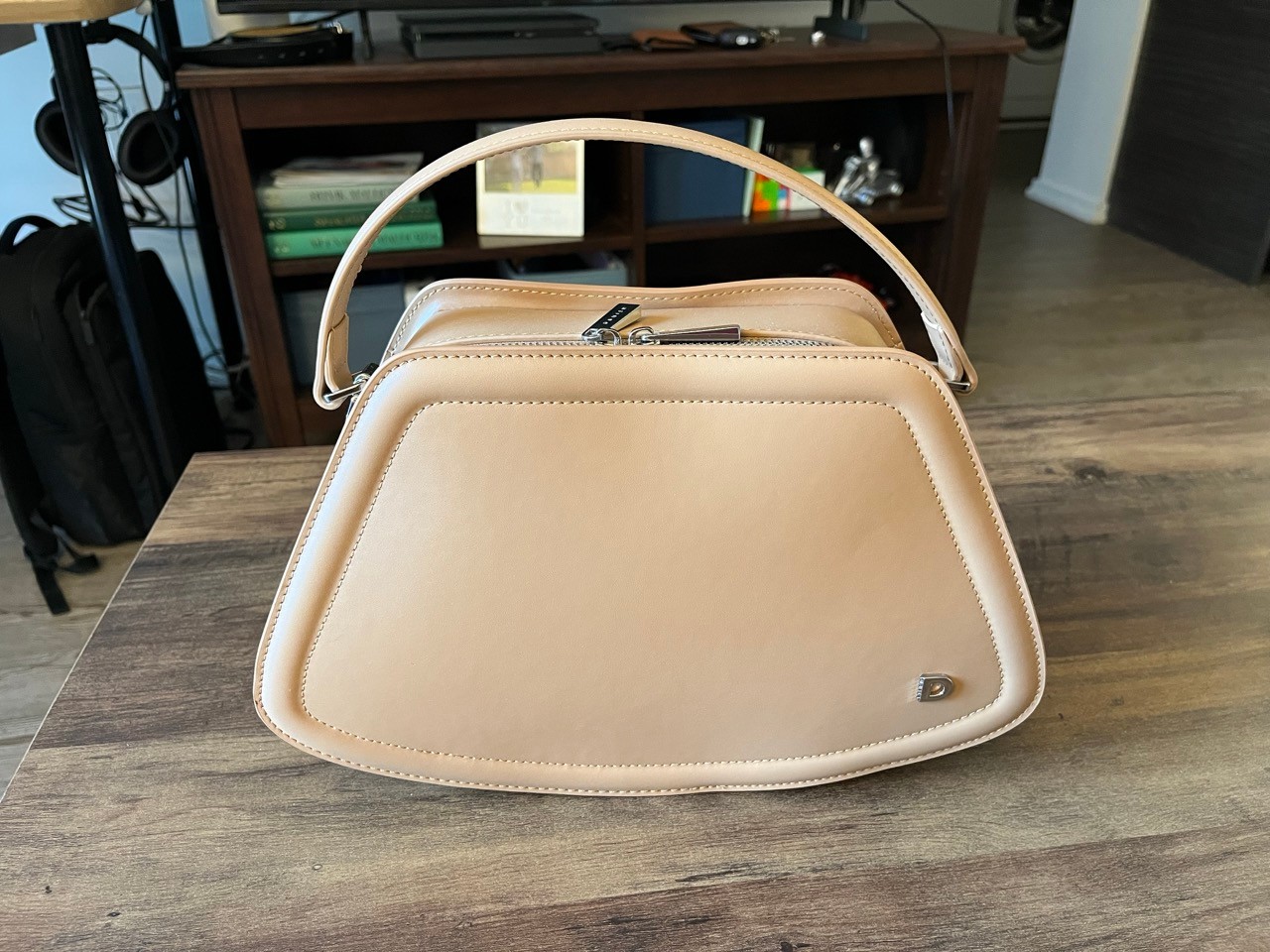 Brand new Danier Edith Satchel - photo 2
