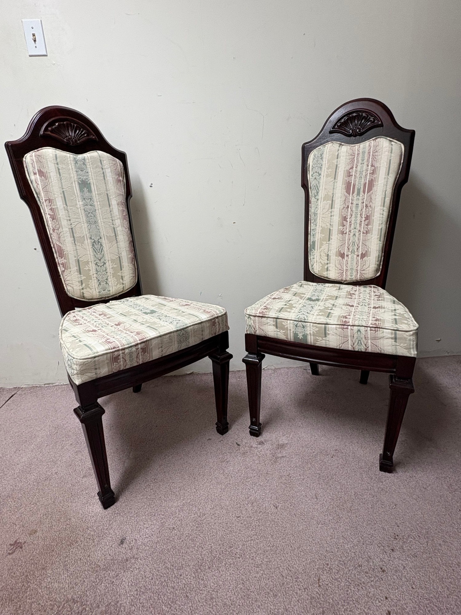 Vintage Solid Wood Dining Table with 2 Chairs - photo 2